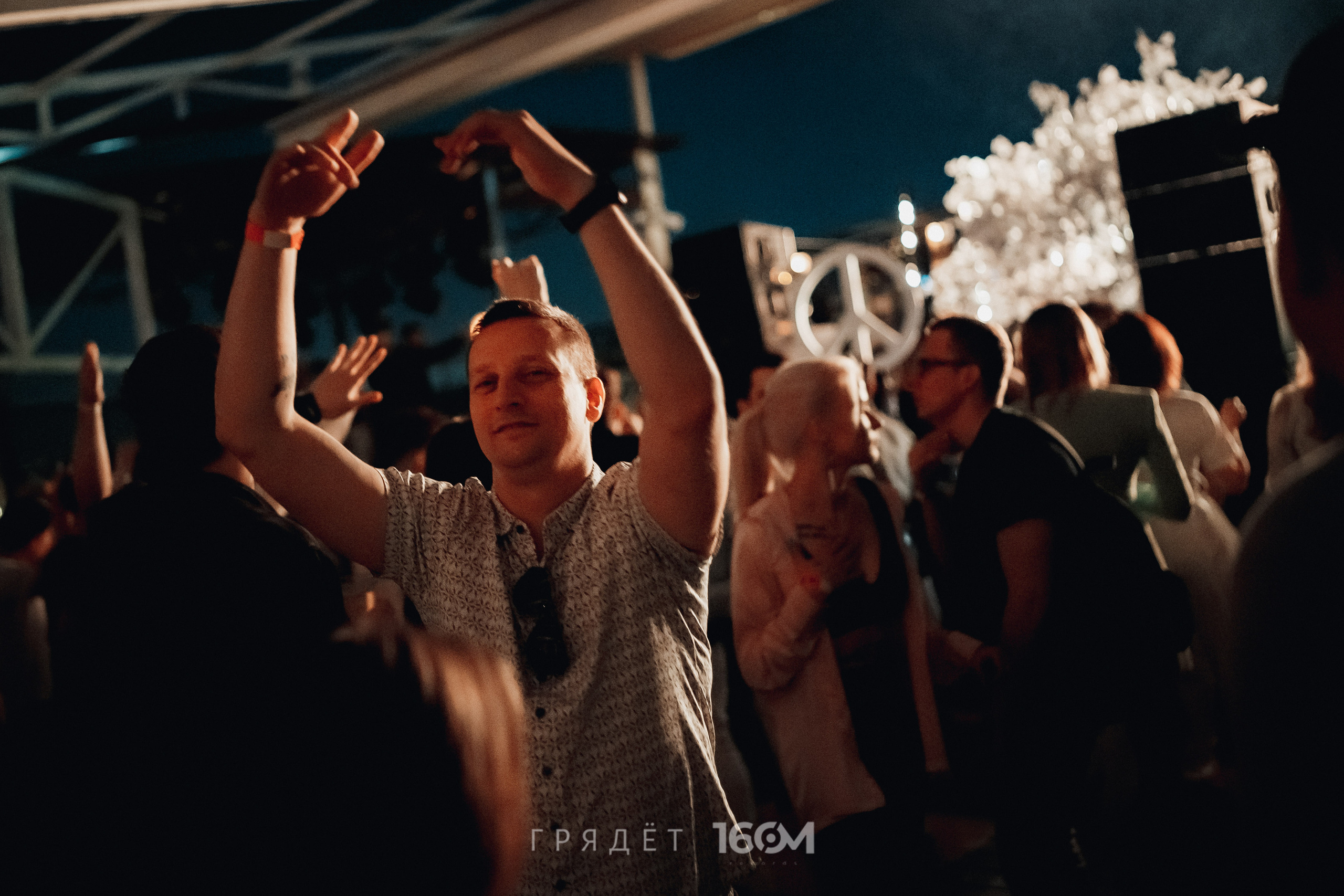 16 Om & Gryadet. Репортажный (клубный) фотограф в Москве