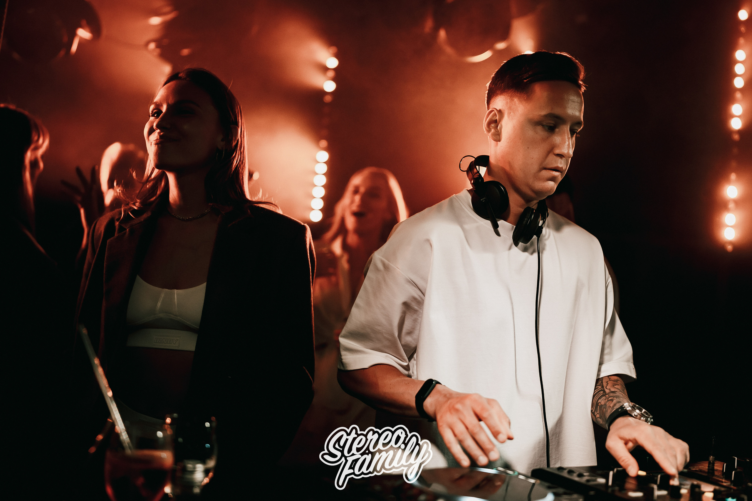 Stereoporno at Fantomas Rooftop. Репортажный (клубный) фотограф в Москве