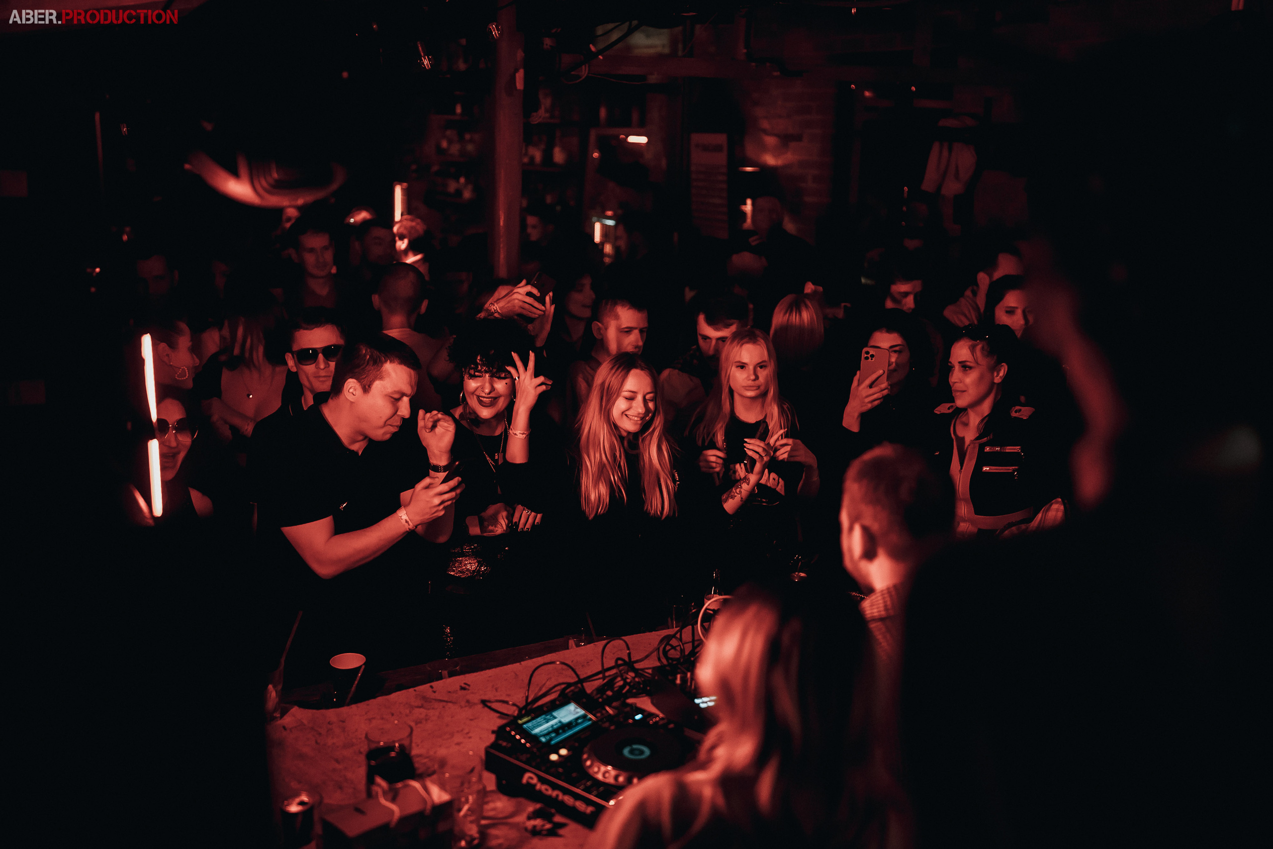 SVOI — Contrast (3 года вместе). Репортажный (клубный) фотограф в Москве