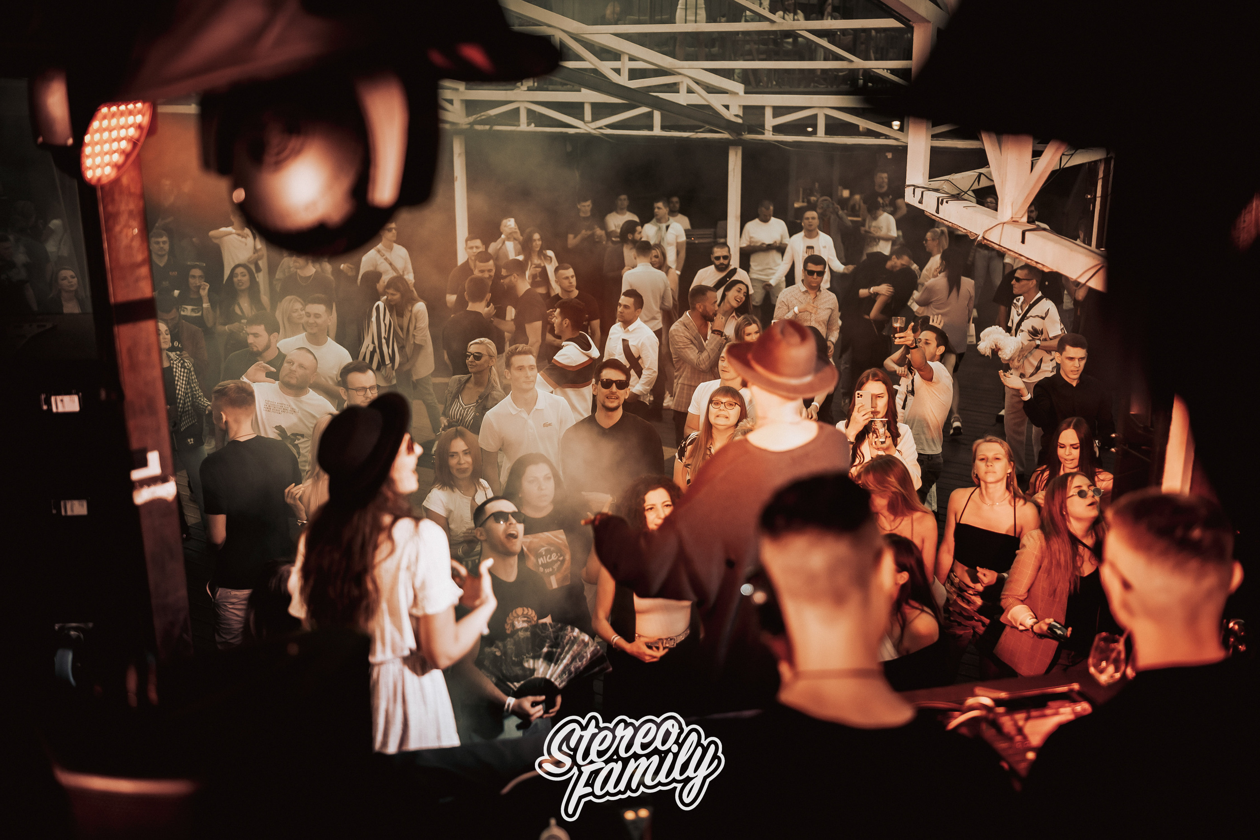Stereoporno at Fantomas Rooftop. Репортажный (клубный) фотограф в Москве