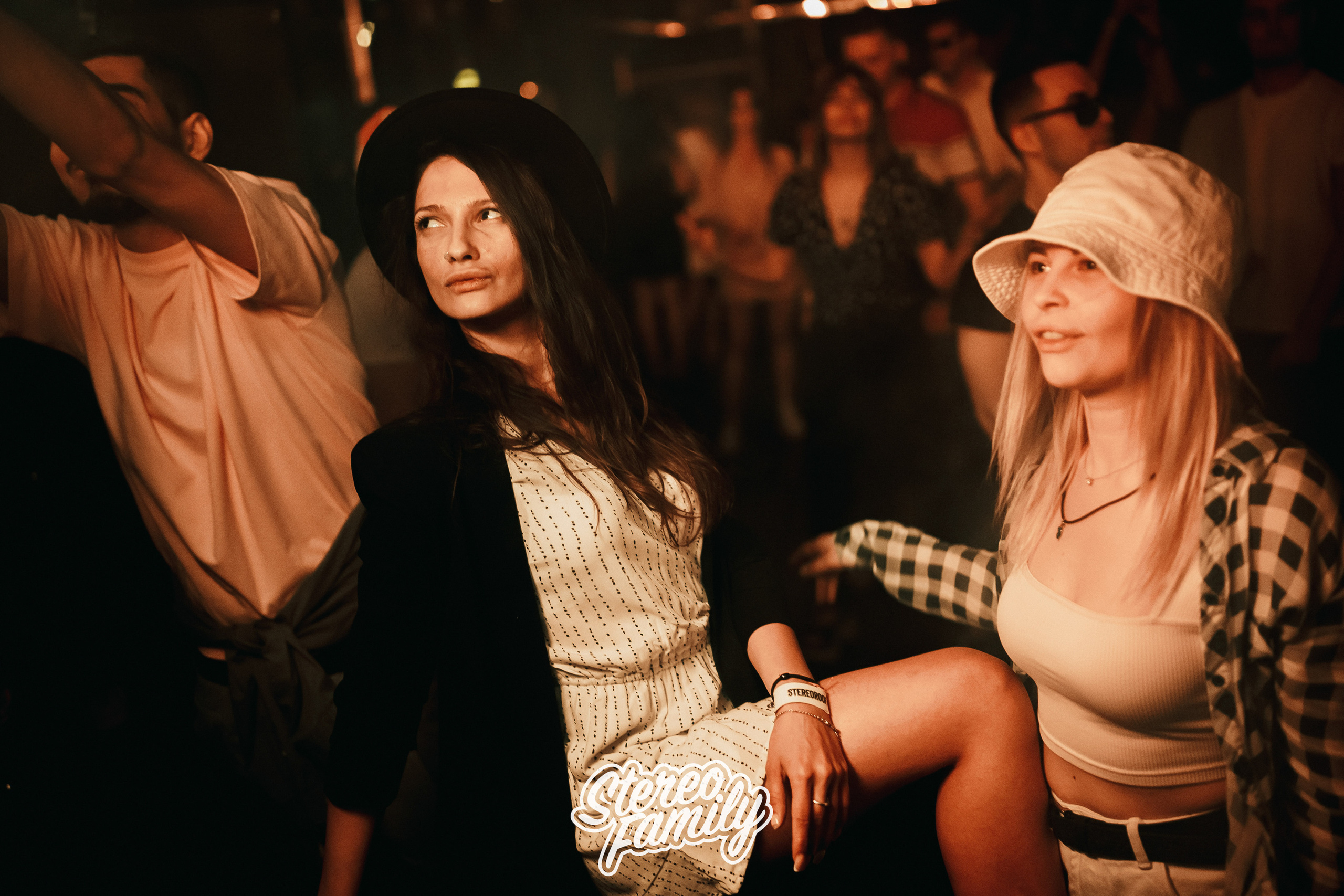 Stereoporno at Fantomas Rooftop. Репортажный (клубный) фотограф в Москве