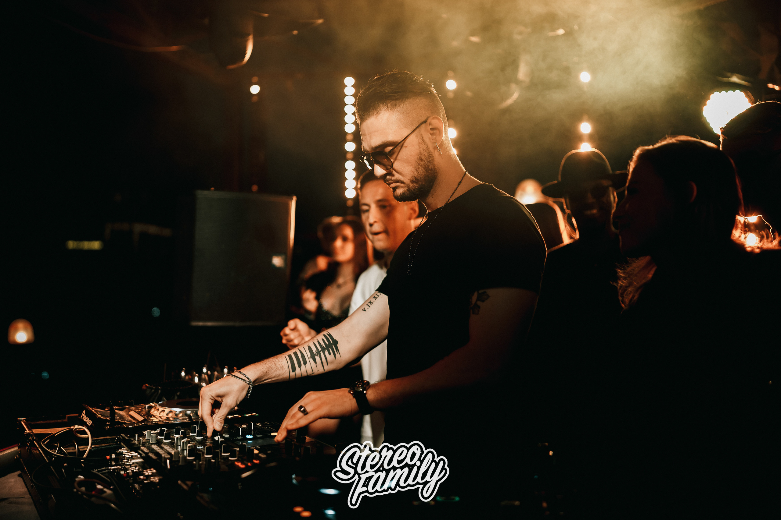 Stereoporno at Fantomas Rooftop. Репортажный (клубный) фотограф в Москве