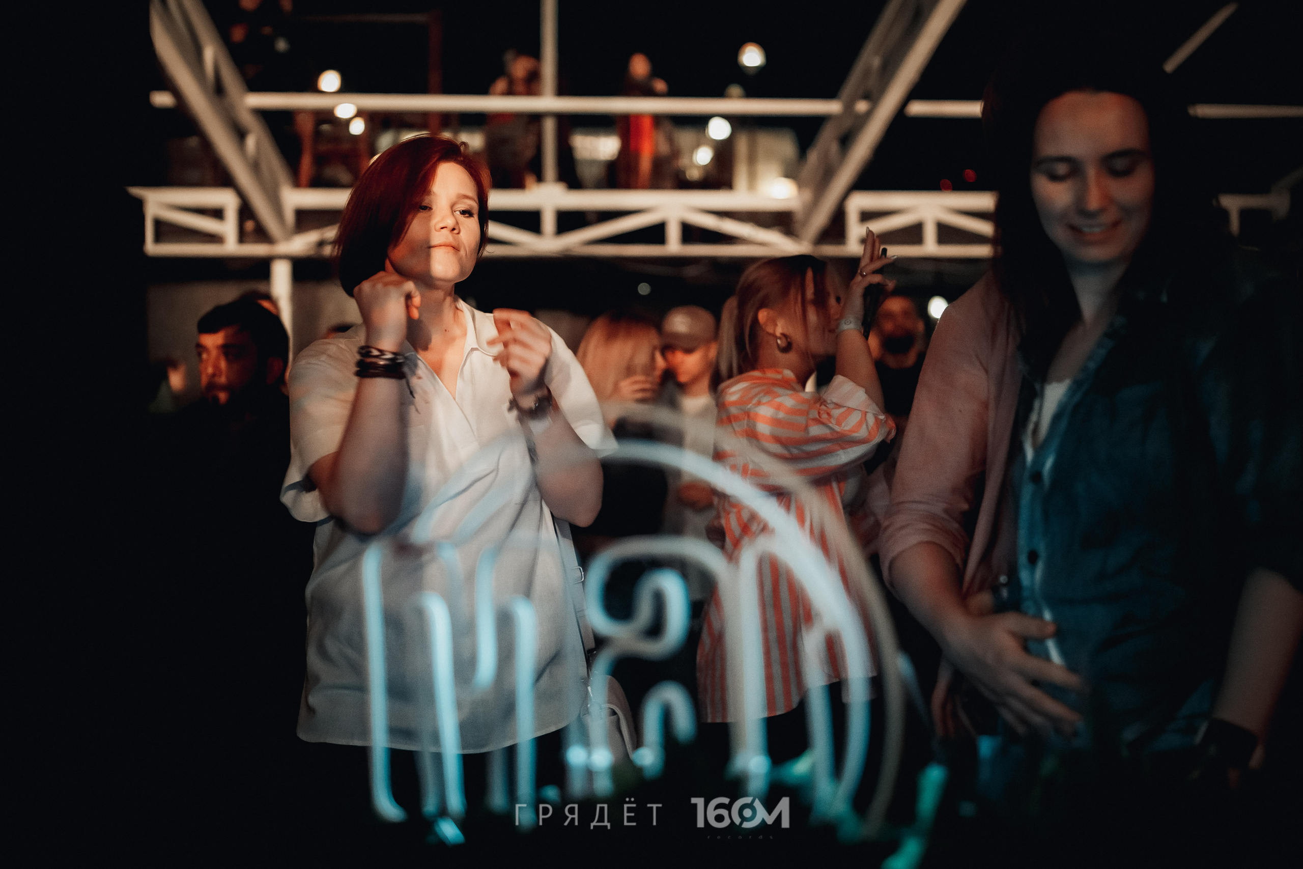 16 Om & Gryadet. Репортажный (клубный) фотограф в Москве