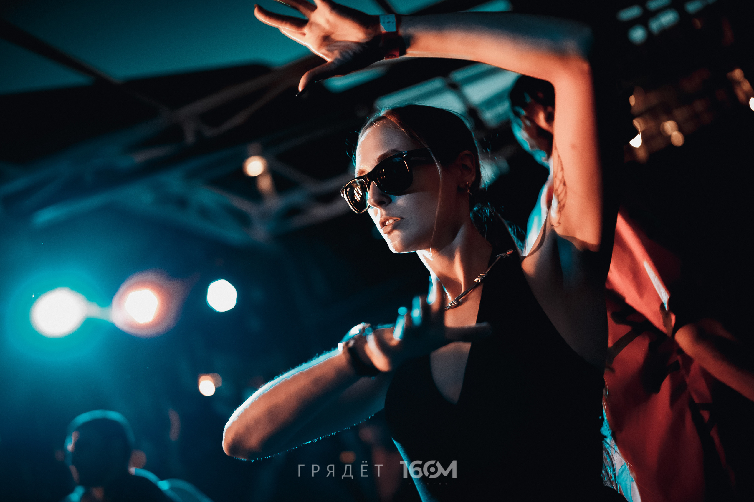 16 Om & Gryadet. Репортажный (клубный) фотограф в Москве