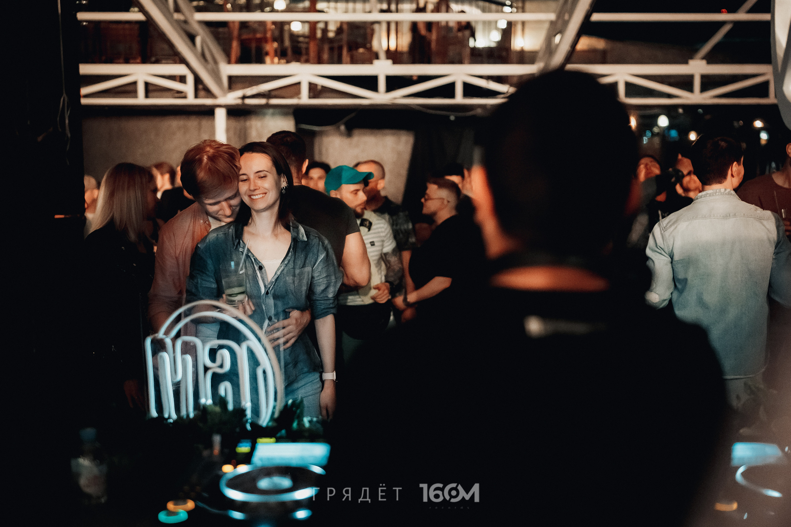 16 Om & Gryadet. Репортажный (клубный) фотограф в Москве