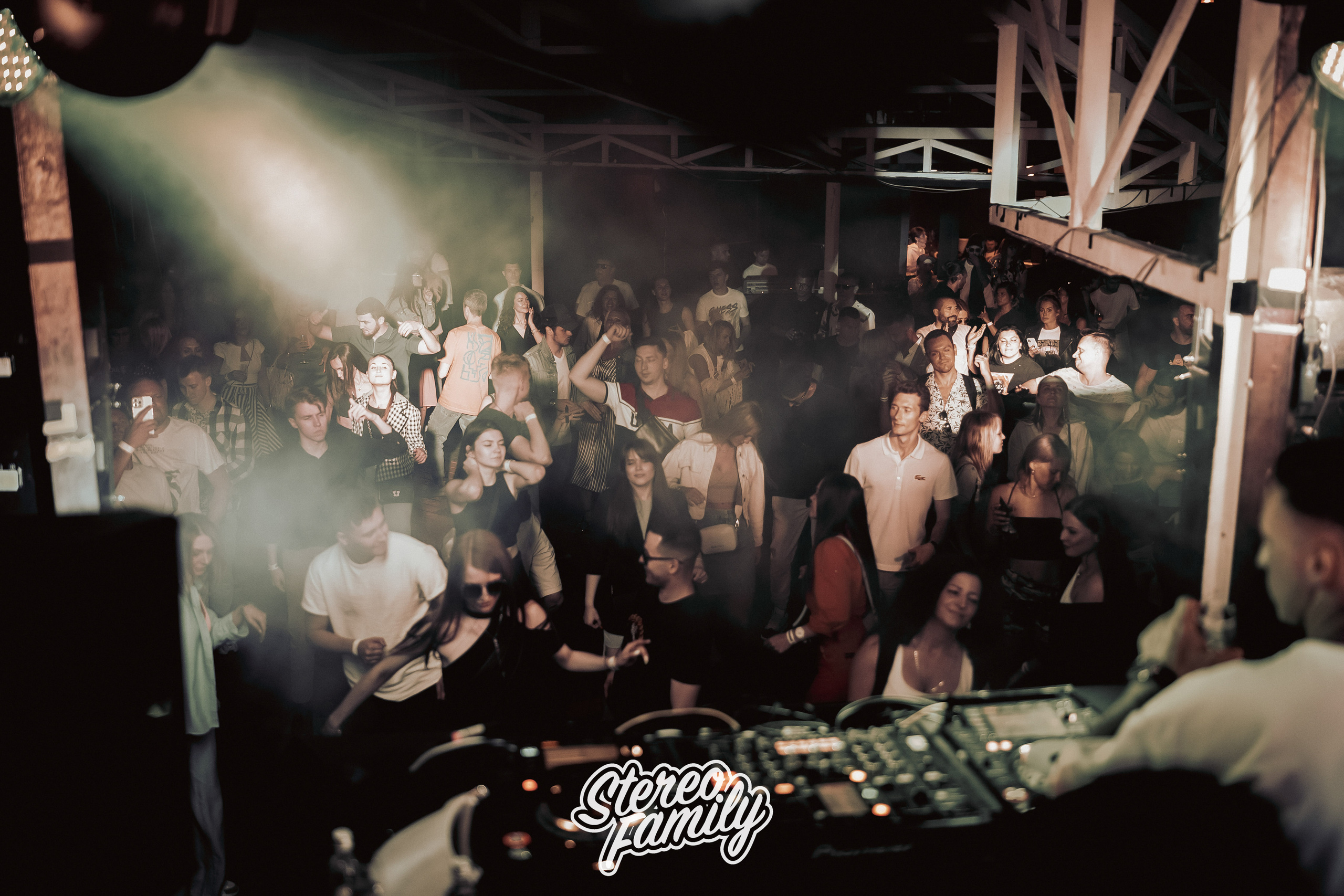 Stereoporno at Fantomas Rooftop. Репортажный (клубный) фотограф в Москве