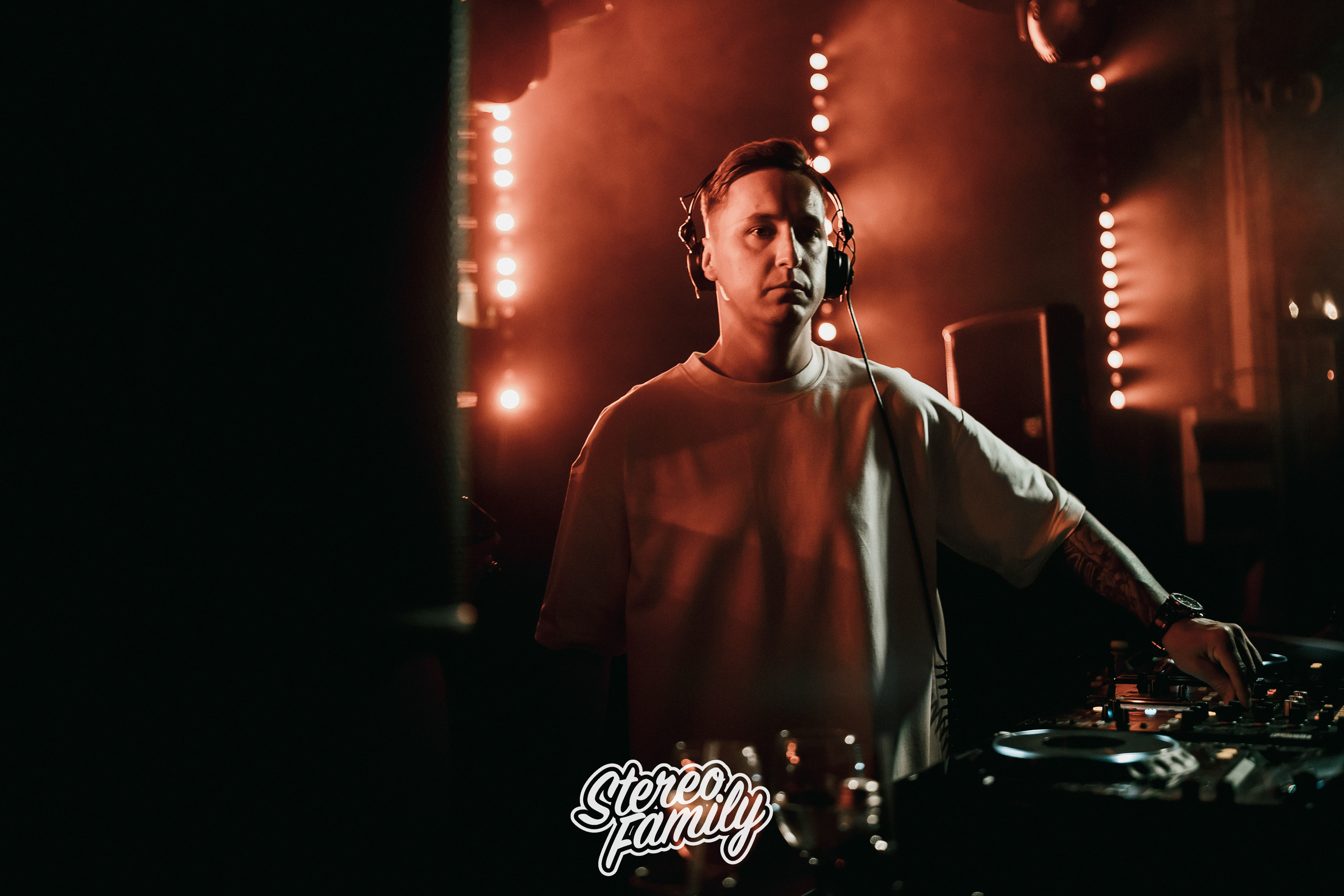 Stereoporno at Fantomas Rooftop. Репортажный (клубный) фотограф в Москве