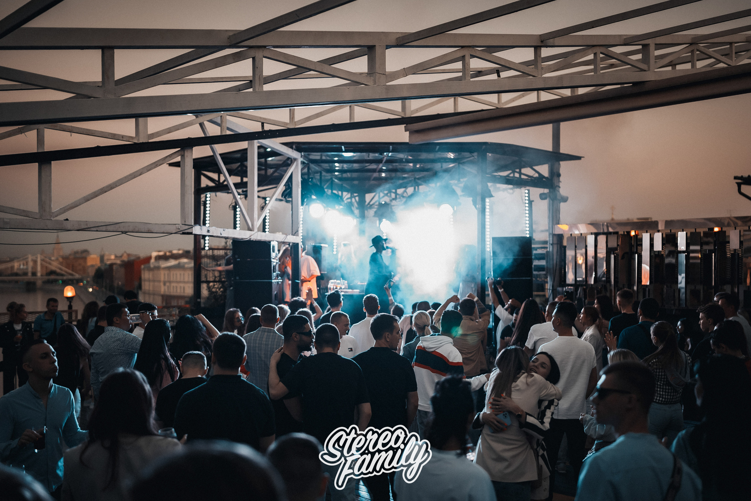 Stereoporno at Fantomas Rooftop. Репортажный (клубный) фотограф в Москве