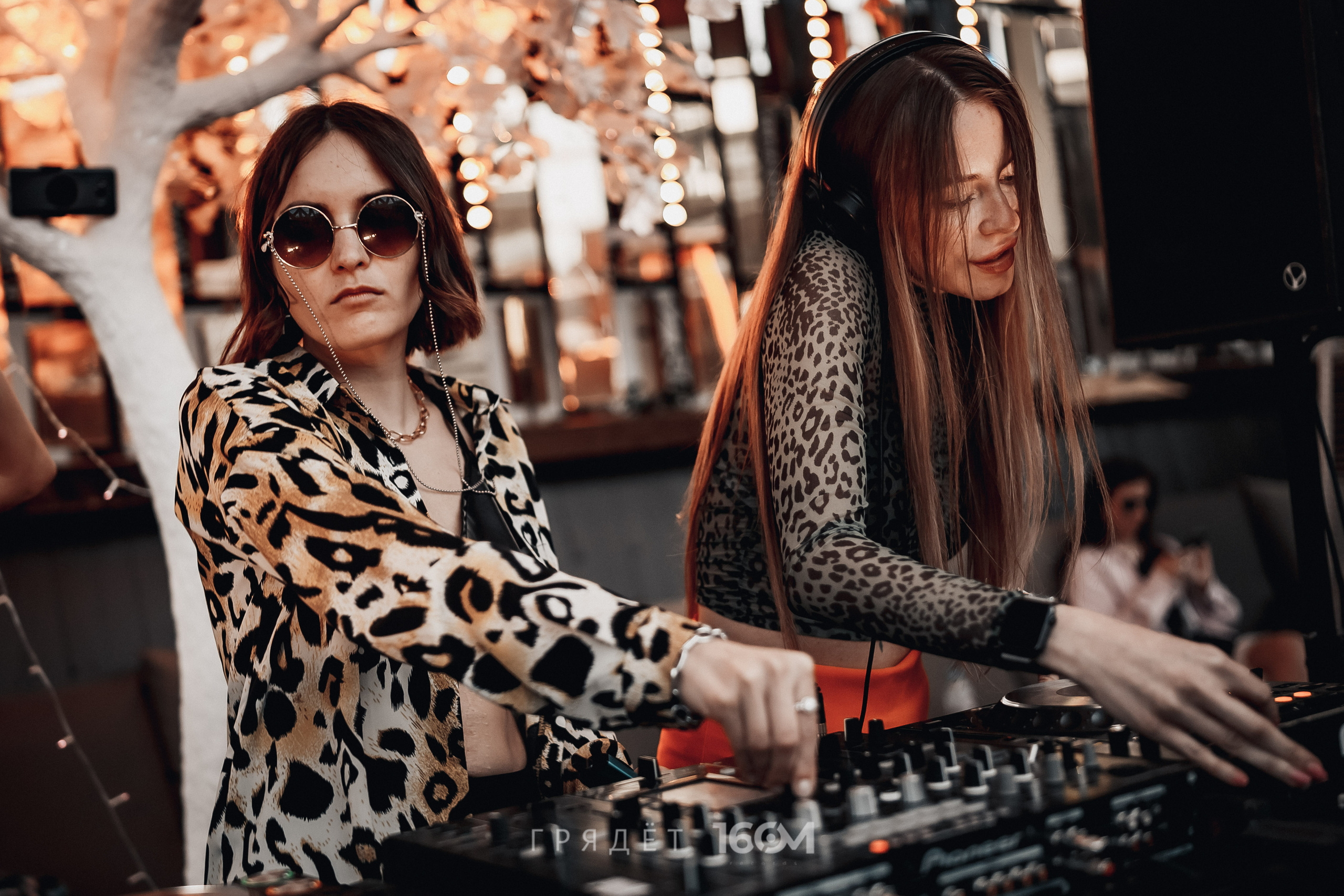 16 Om & Gryadet. Репортажный (клубный) фотограф в Москве