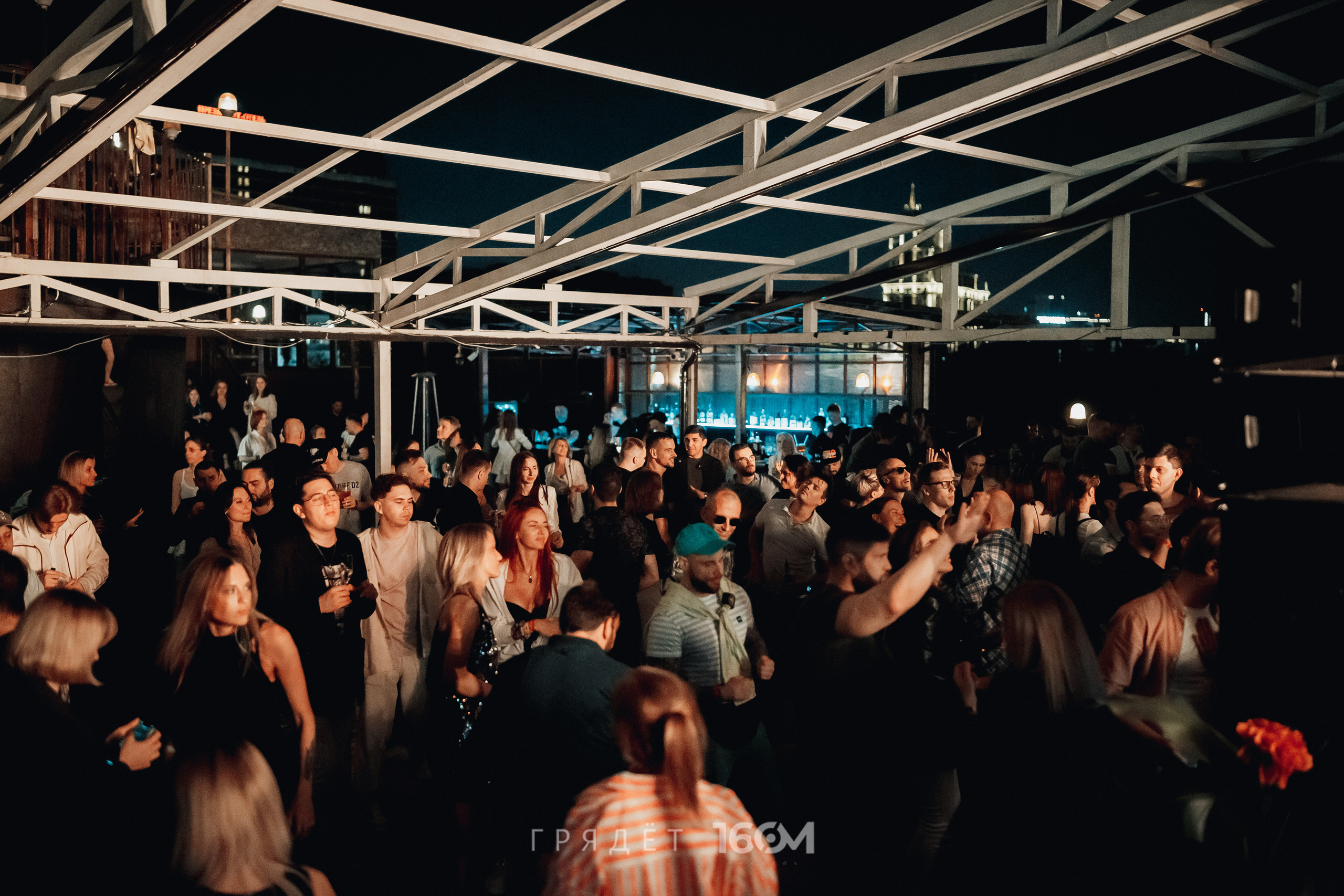 16 Om & Gryadet. Репортажный (клубный) фотограф в Москве