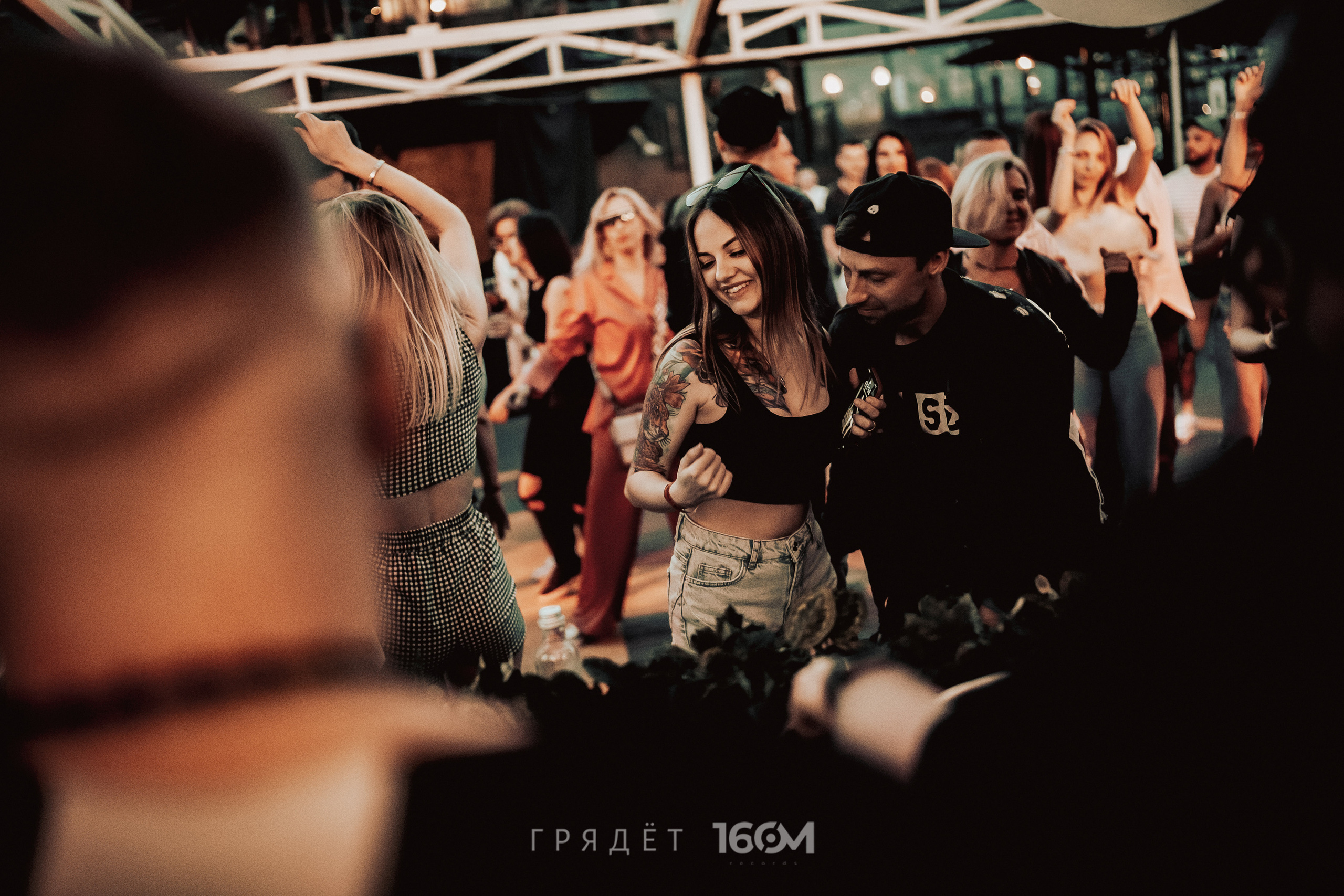16 Om & Gryadet. Репортажный (клубный) фотограф в Москве
