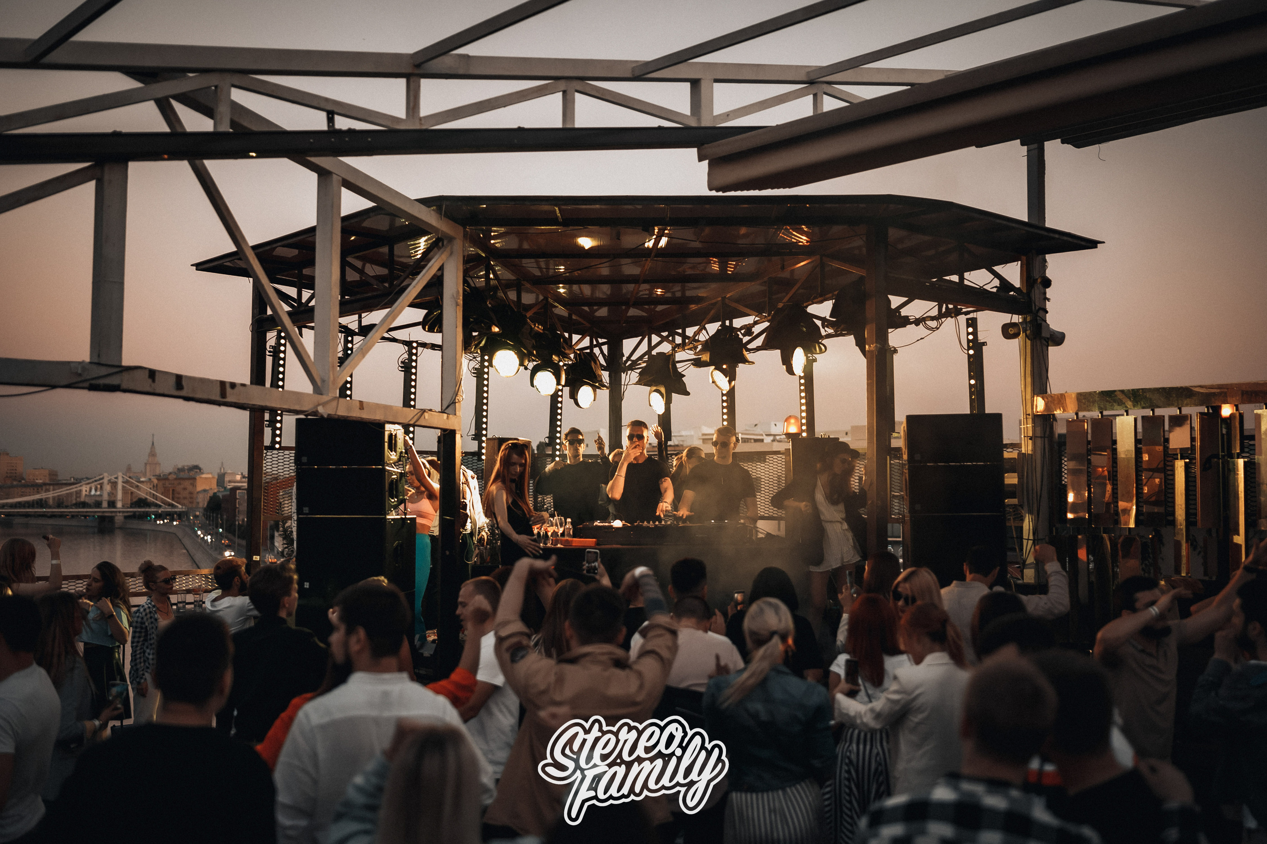 Stereoporno at Fantomas Rooftop. Репортажный (клубный) фотограф в Москве