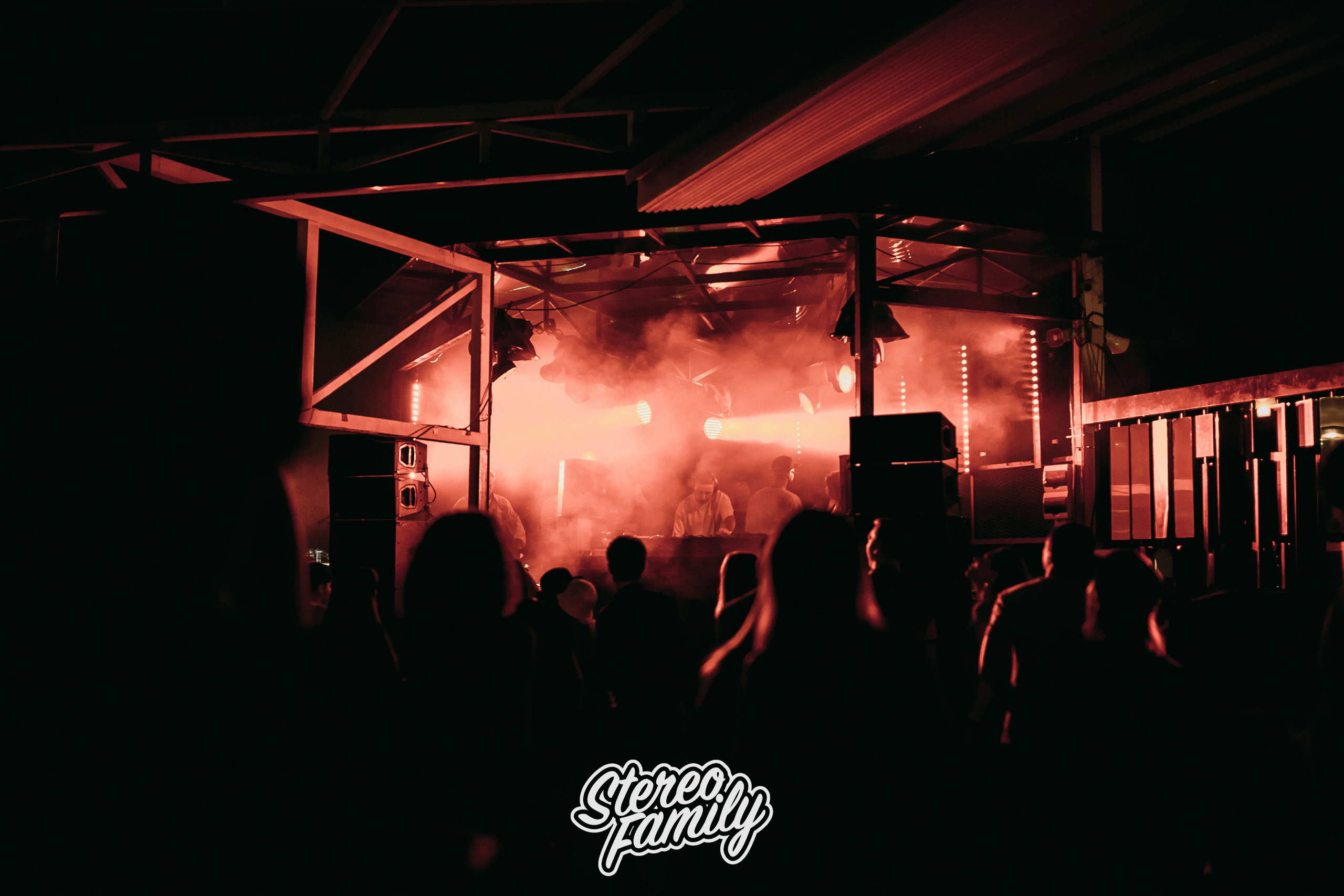 Stereoporno at Fantomas Rooftop. Репортажный (клубный) фотограф в Москве