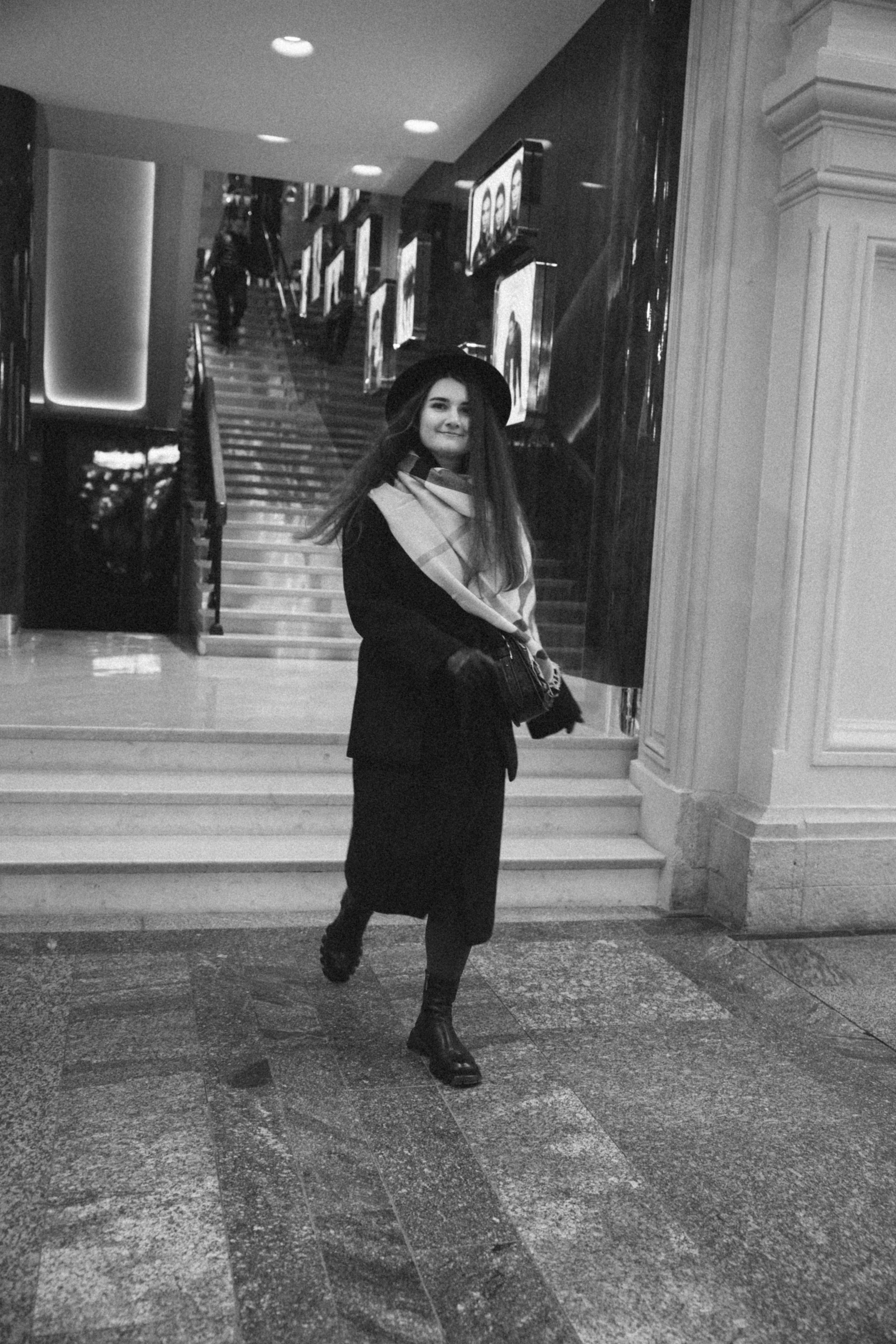 ДАША. Я фотограф из Москвы к Вашим услугам