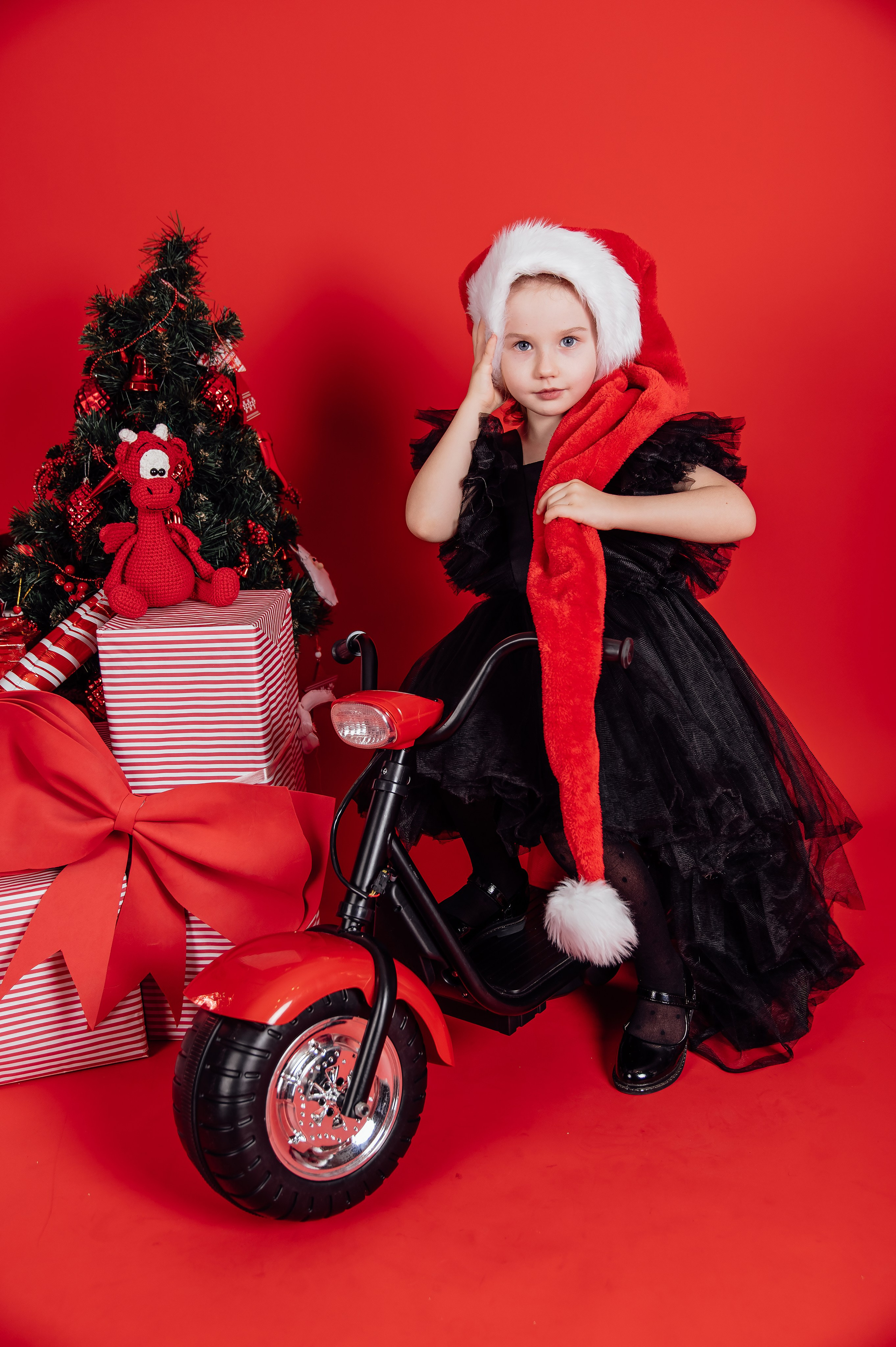 КРАСНЫЙ НОВЫЙ ГОД. Детский и семейный фотограф Катерина Мишина