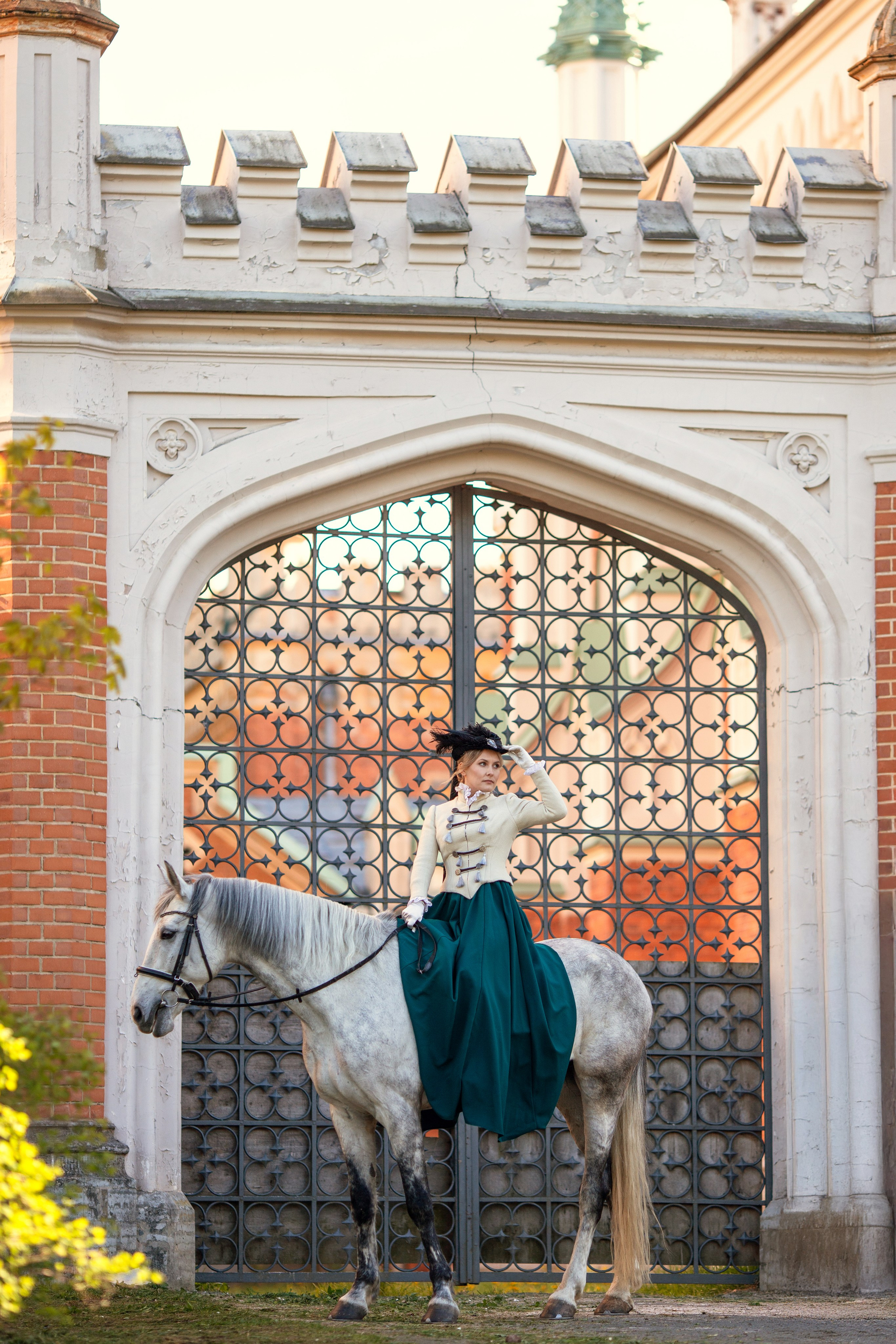 Вика и орловский рысак Павел