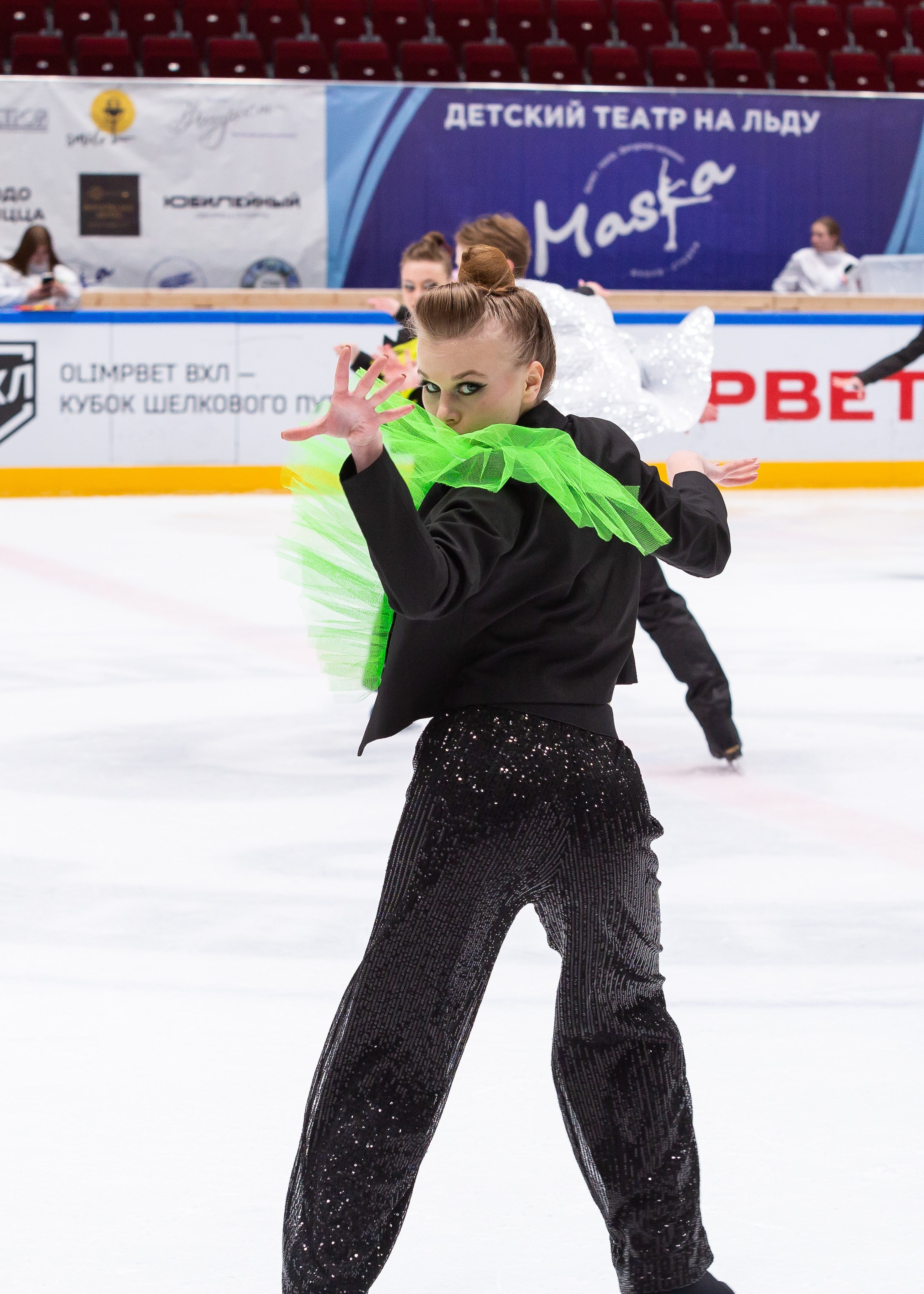 VII Ежегодный фестиваль массовых танцев на льду и фигурного катания «Петровский лёд» Санкт-Петербург 2024. Репортажный фотограф в Москве