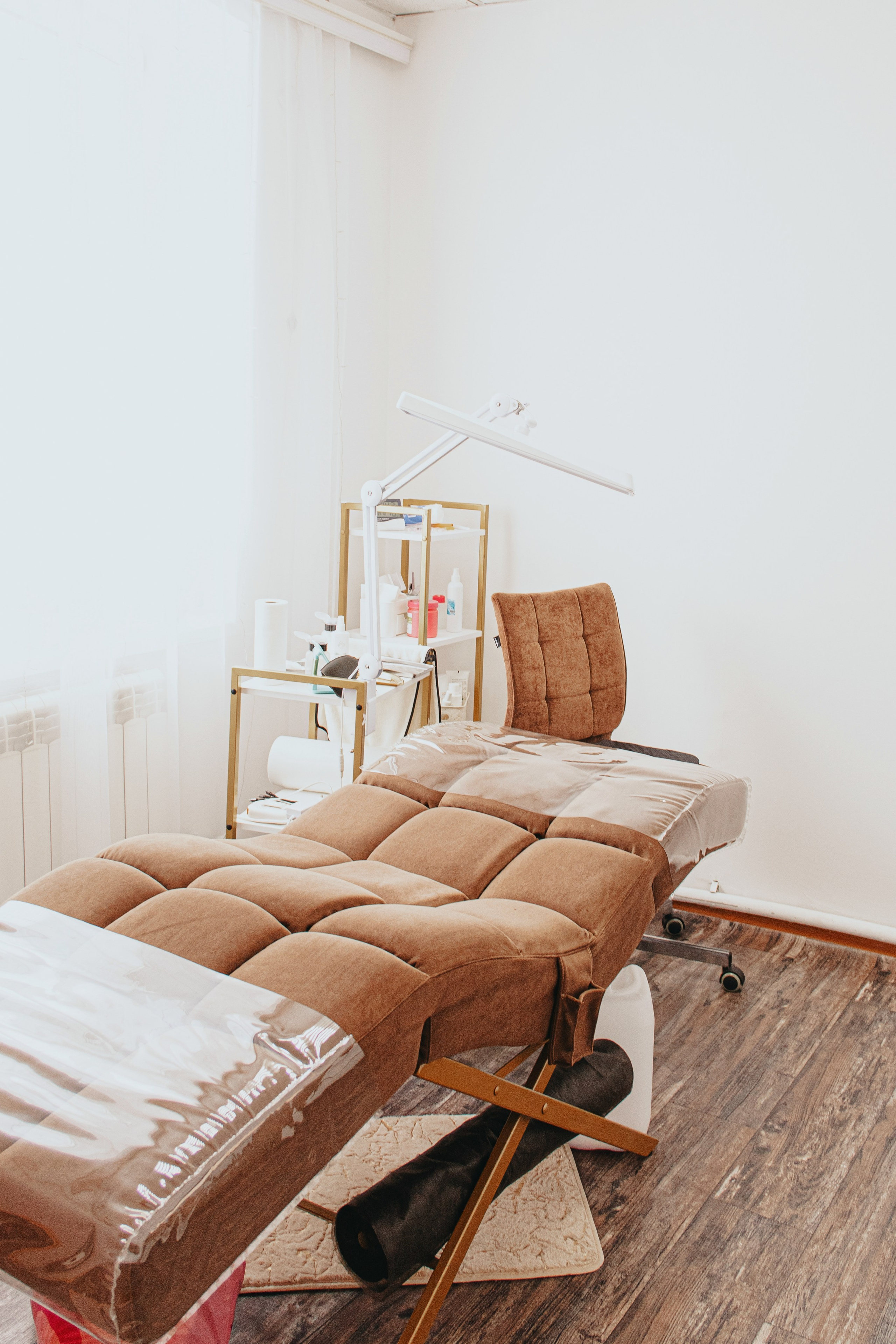 Светлый косметический кабинет