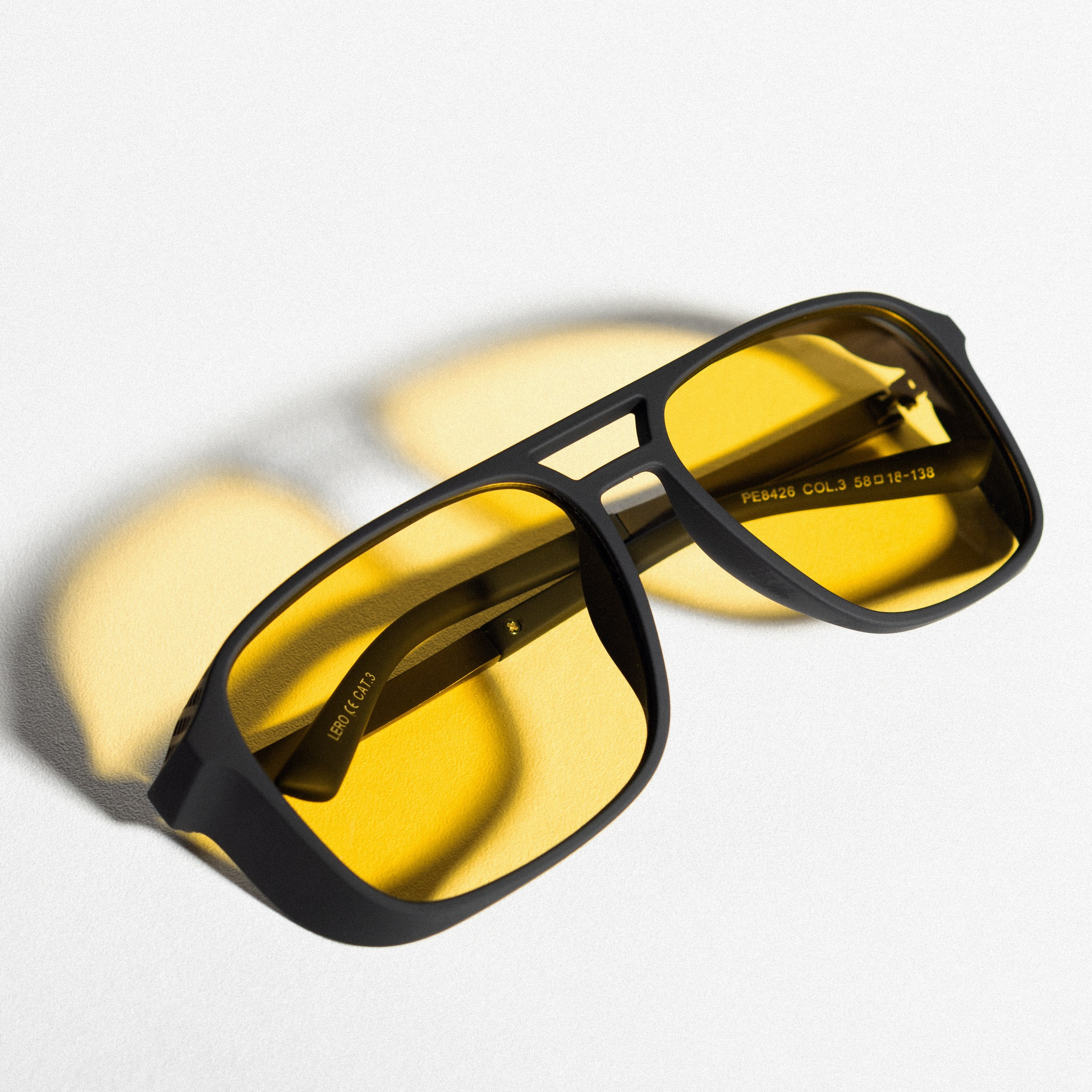 Профессиональная предметная съемка на белом фоне для маркетплейсов, выполненная фотографом в Китае, Гуанчжоу