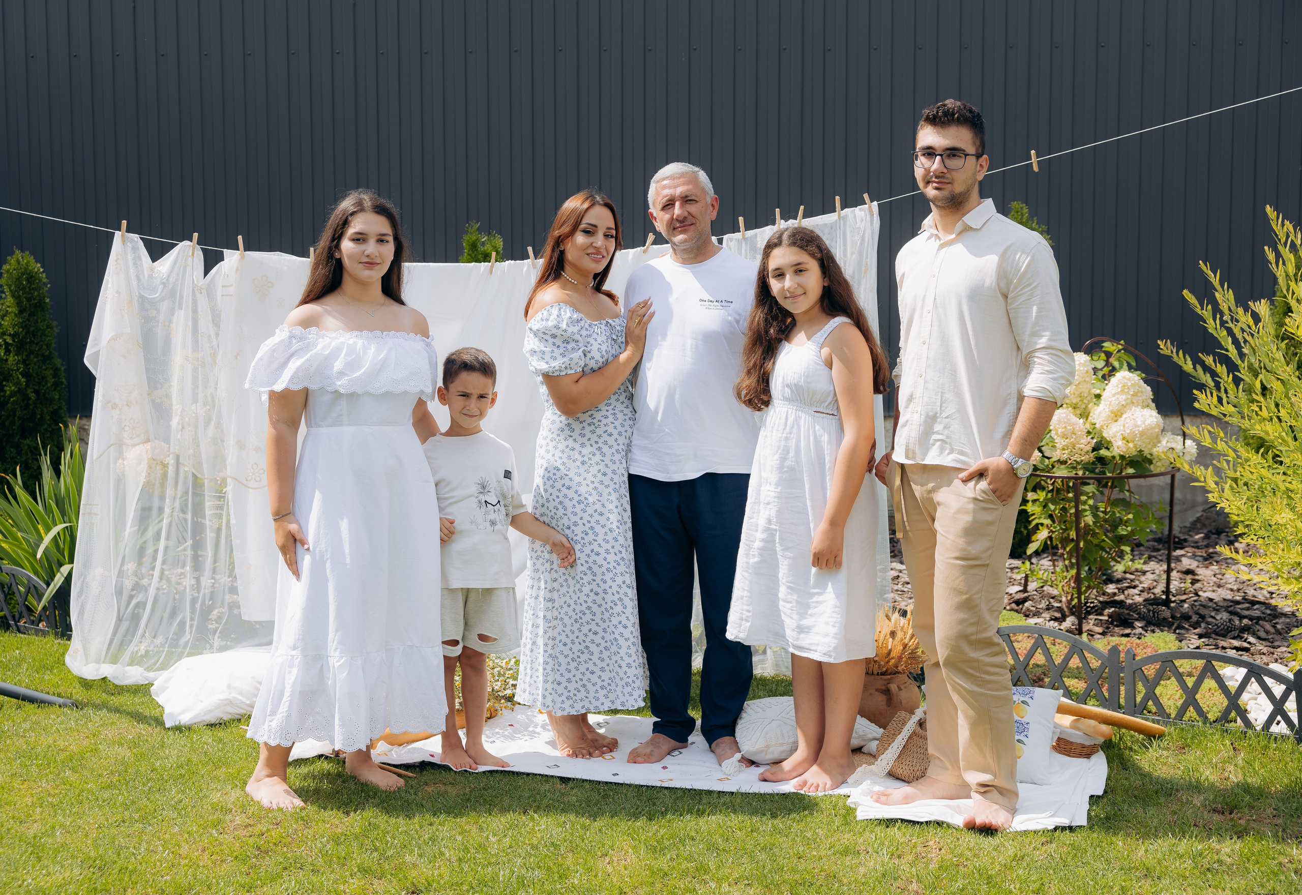 Кровь не вода. Фотограф Алина Мкртычева