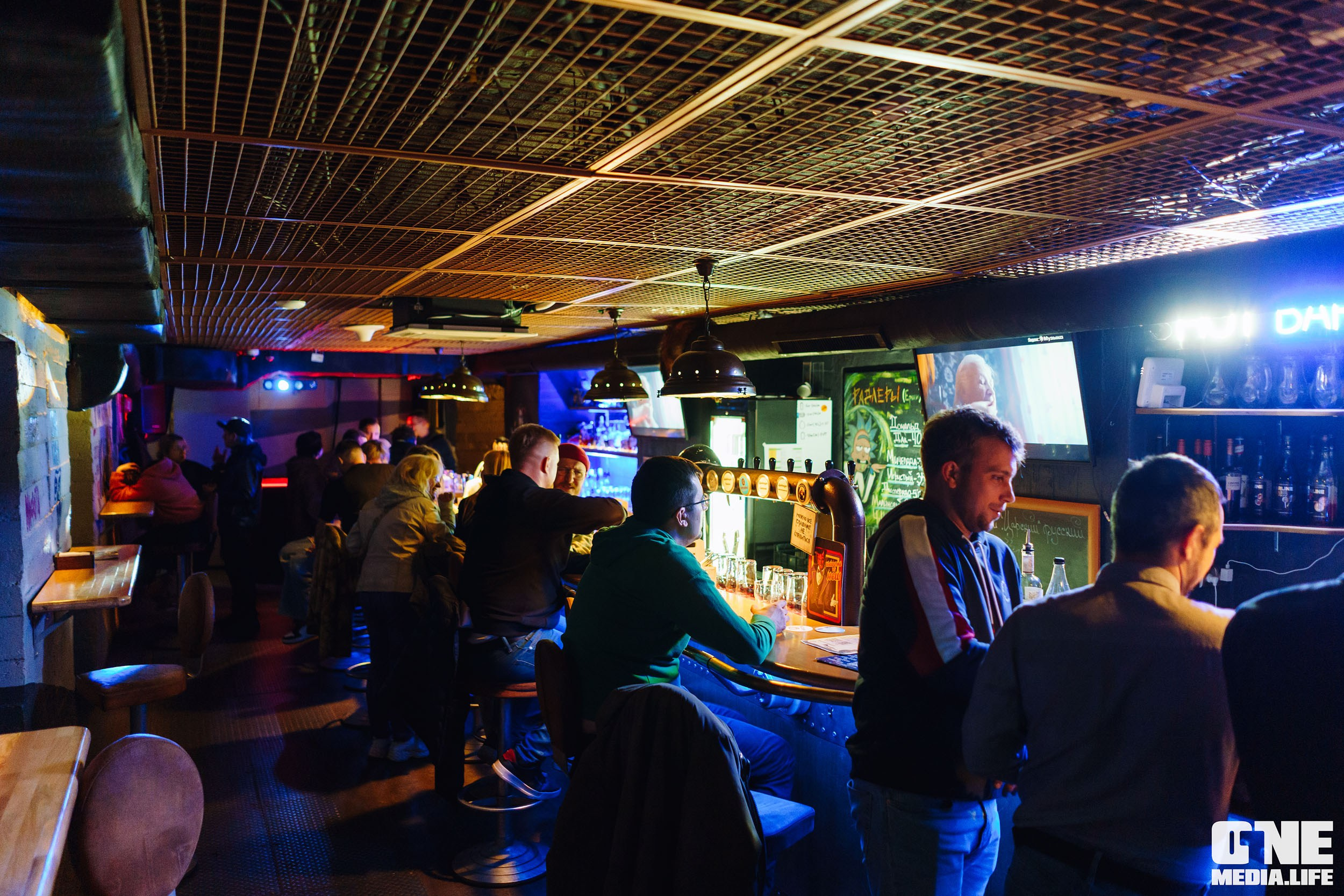 Фоторепортаж из бара Dreadnought. One Media Life: фоторепортажи, фотоотчеты с мероприятий и заведений