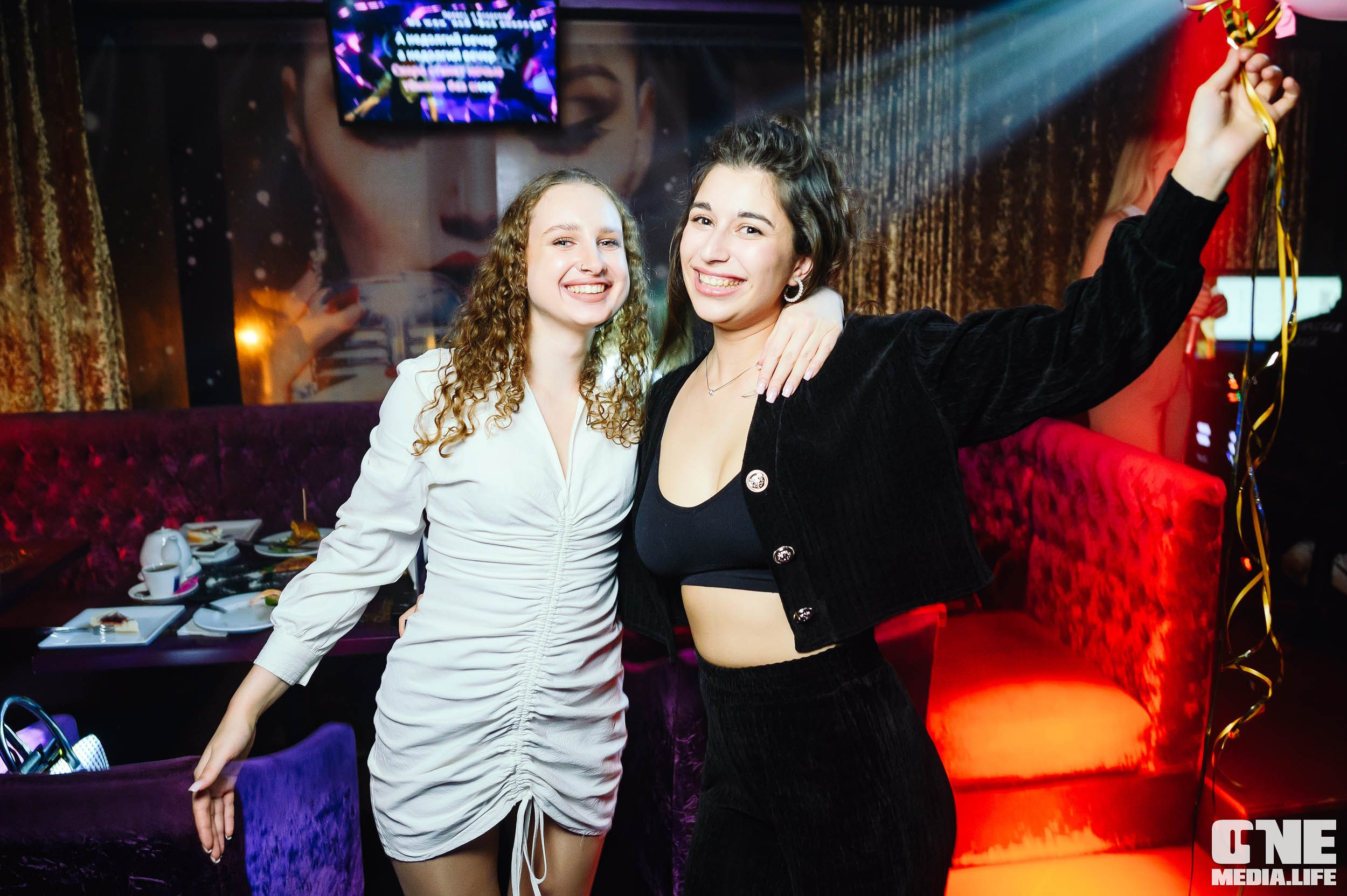 Фотоотчет из караоке-клуба Эйфория. One Media Life: фоторепортажи, фотоотчеты с мероприятий и заведений