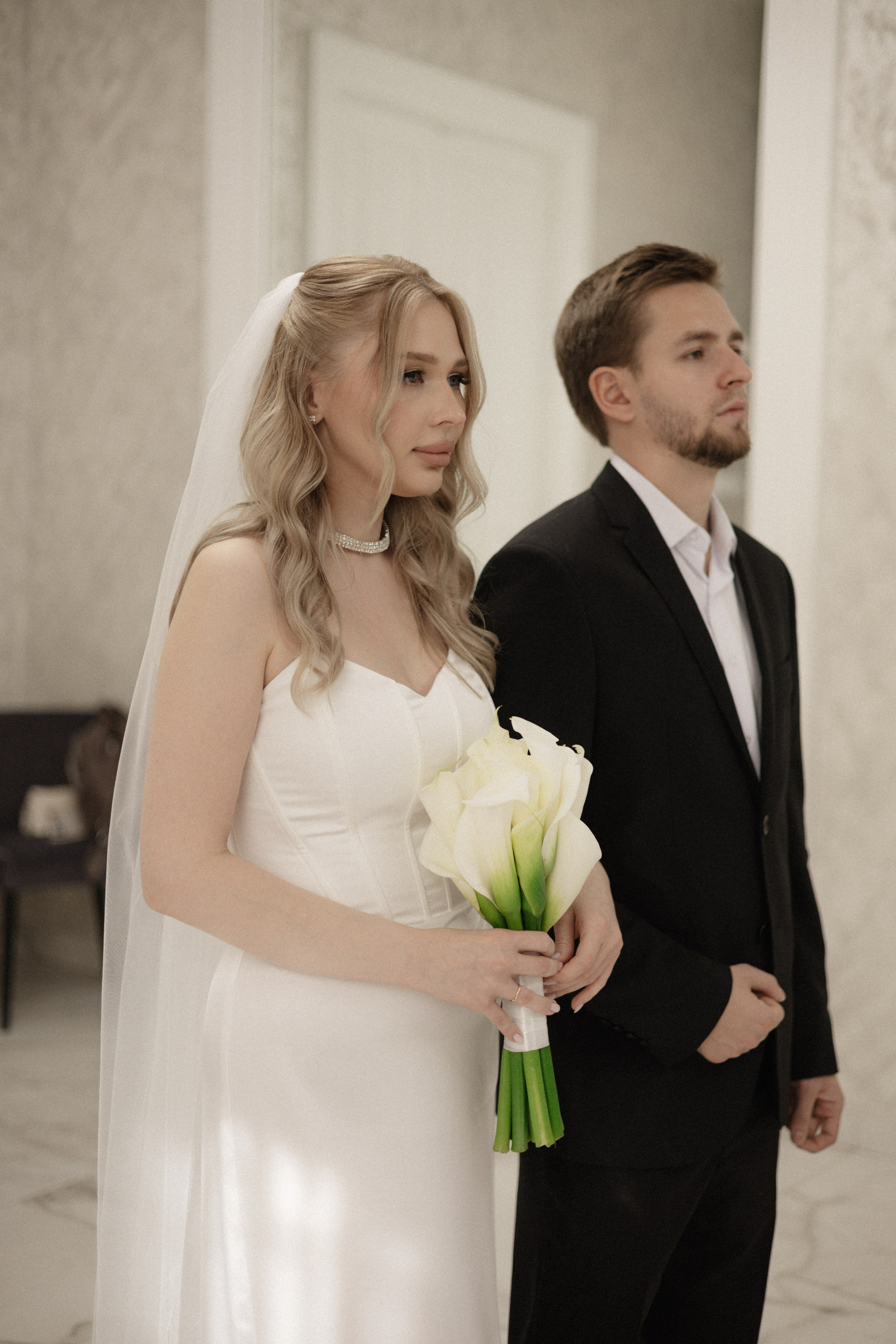 Арина и Дима. Сборы, роспись и прогулка. Свадебный и портретный фотограф в Москве Анастасия Масюк