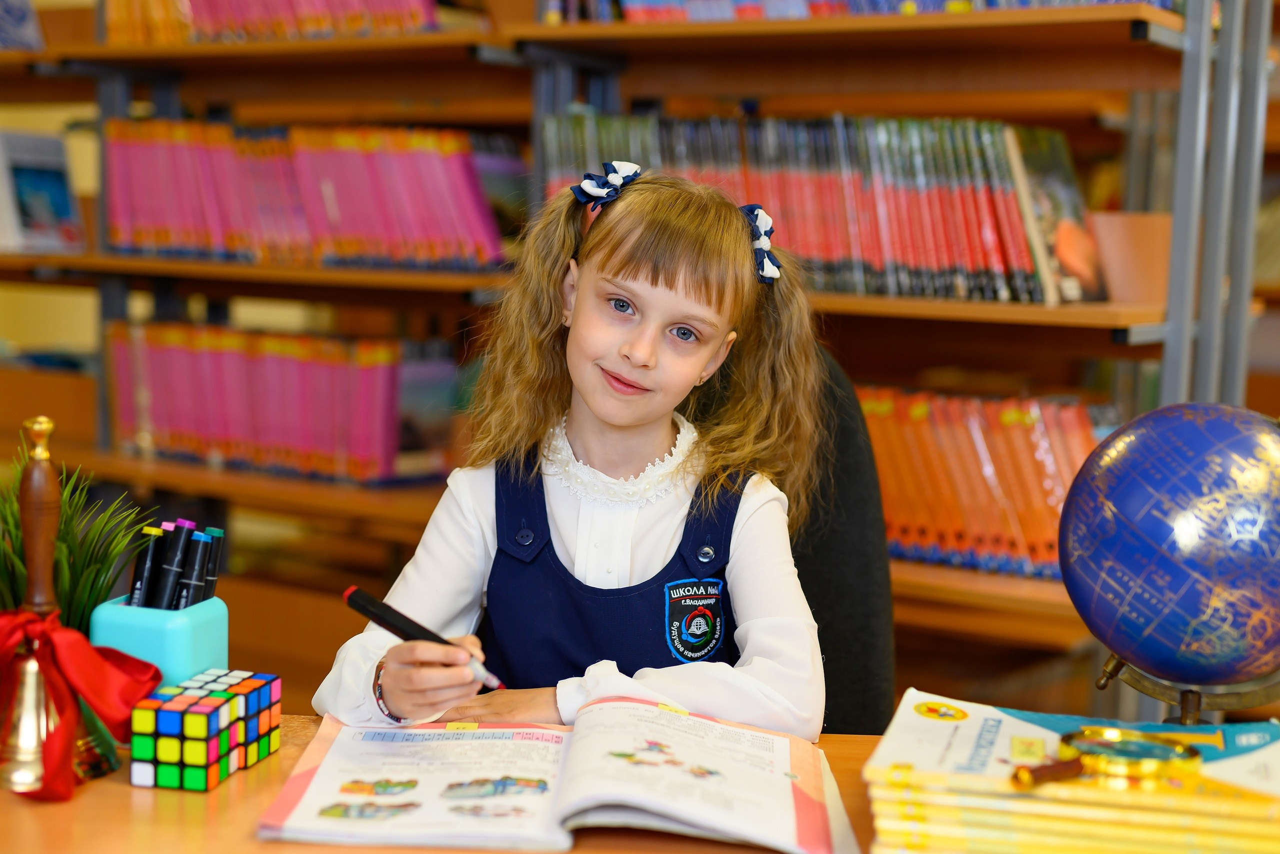 выпускной фотоальбом в младшей школе Владимир