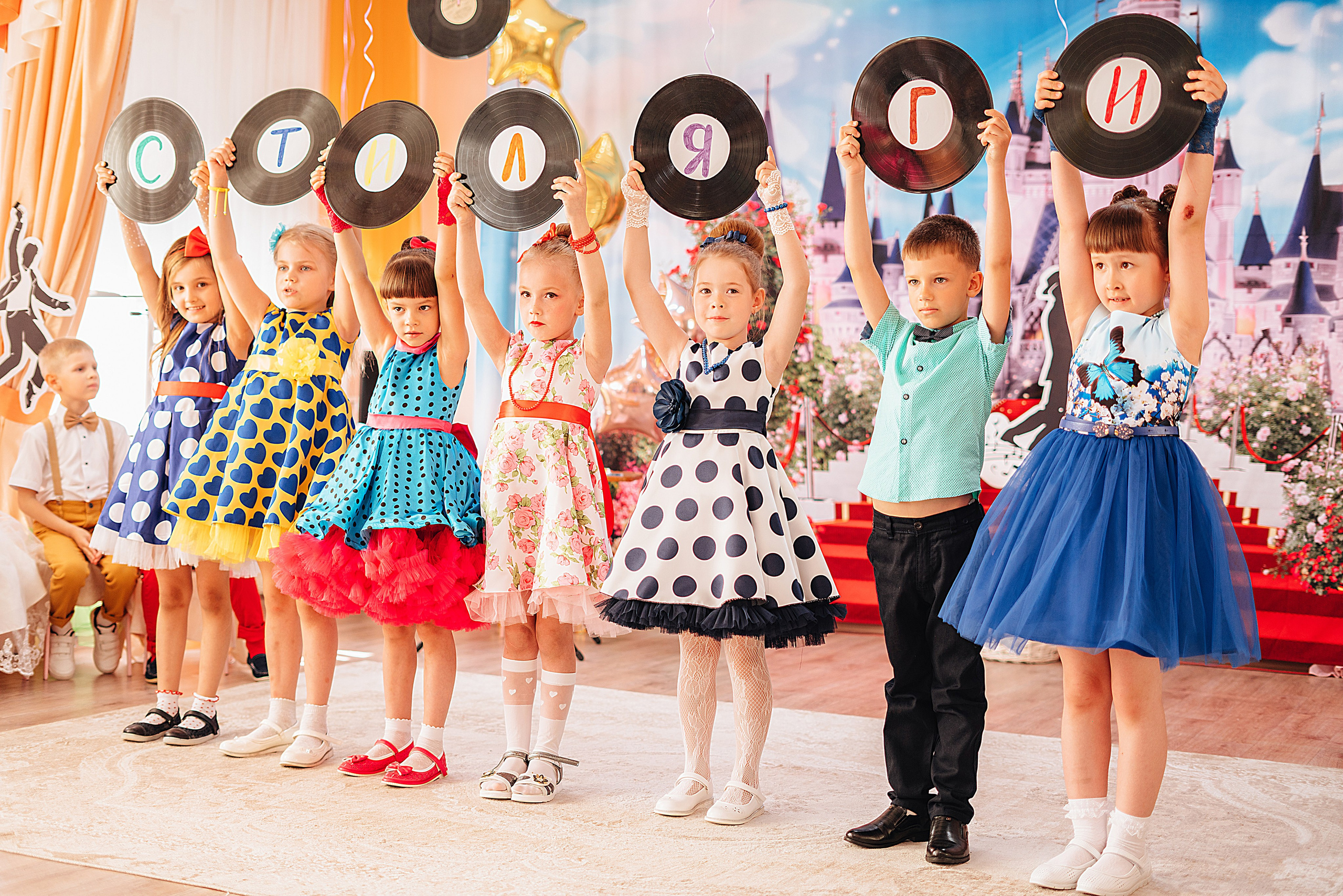 Фотосъёмка выпускного. Школьный фотограф в Челябинске. Выпускные фотоальбомы