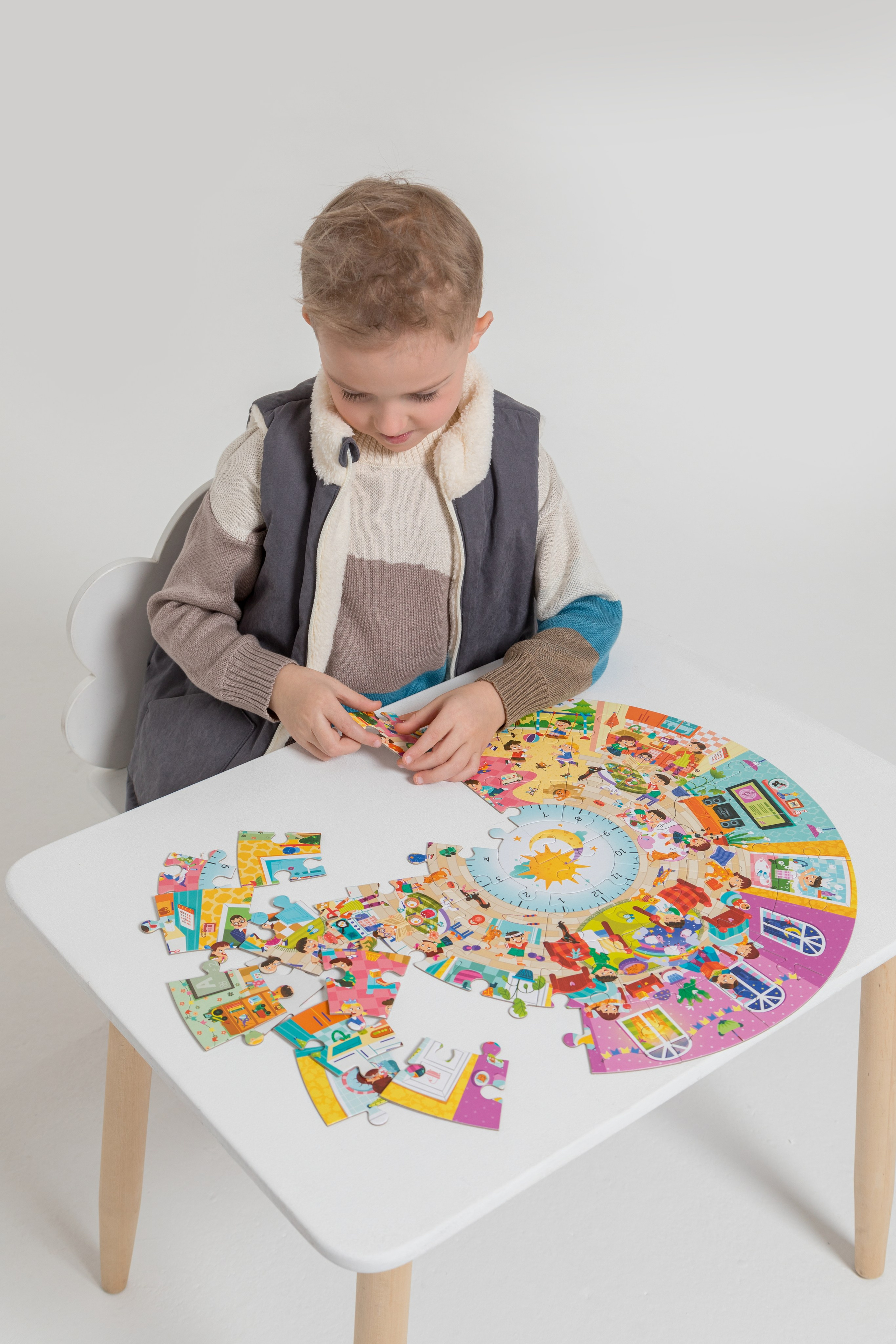 Имиджевая и каталожная съёмка для бренда детских пазлов. Детский и контент фотограф Надя Волкова Санкт-Петербург