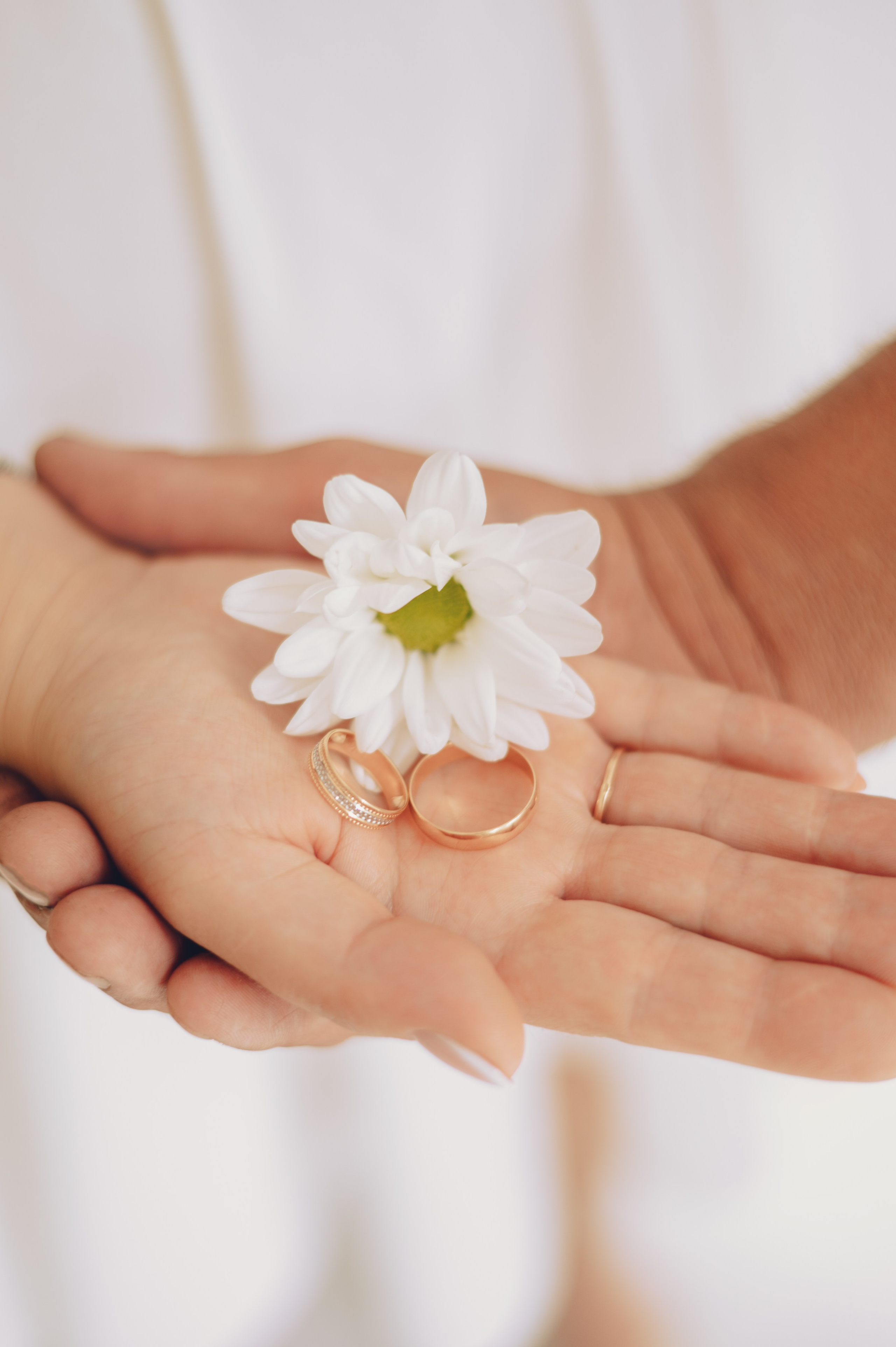 Свадебная фотосессия в студии. Фотограф в Кирове Инна Софронова