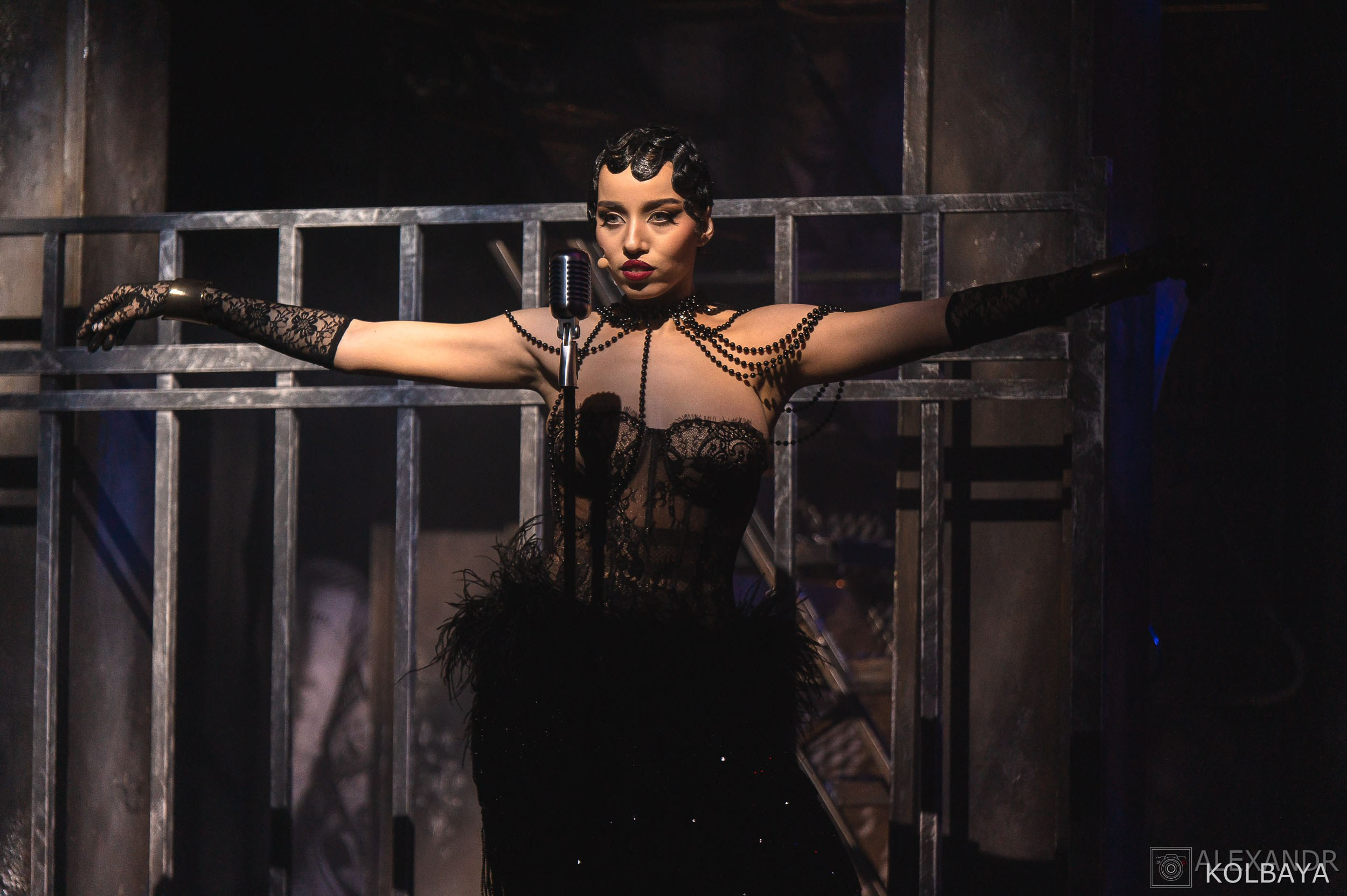 Фотографии со спектакля «Однажды в городе N». Концертный и театральный репортажный фотограф в Москве Александр Колбая