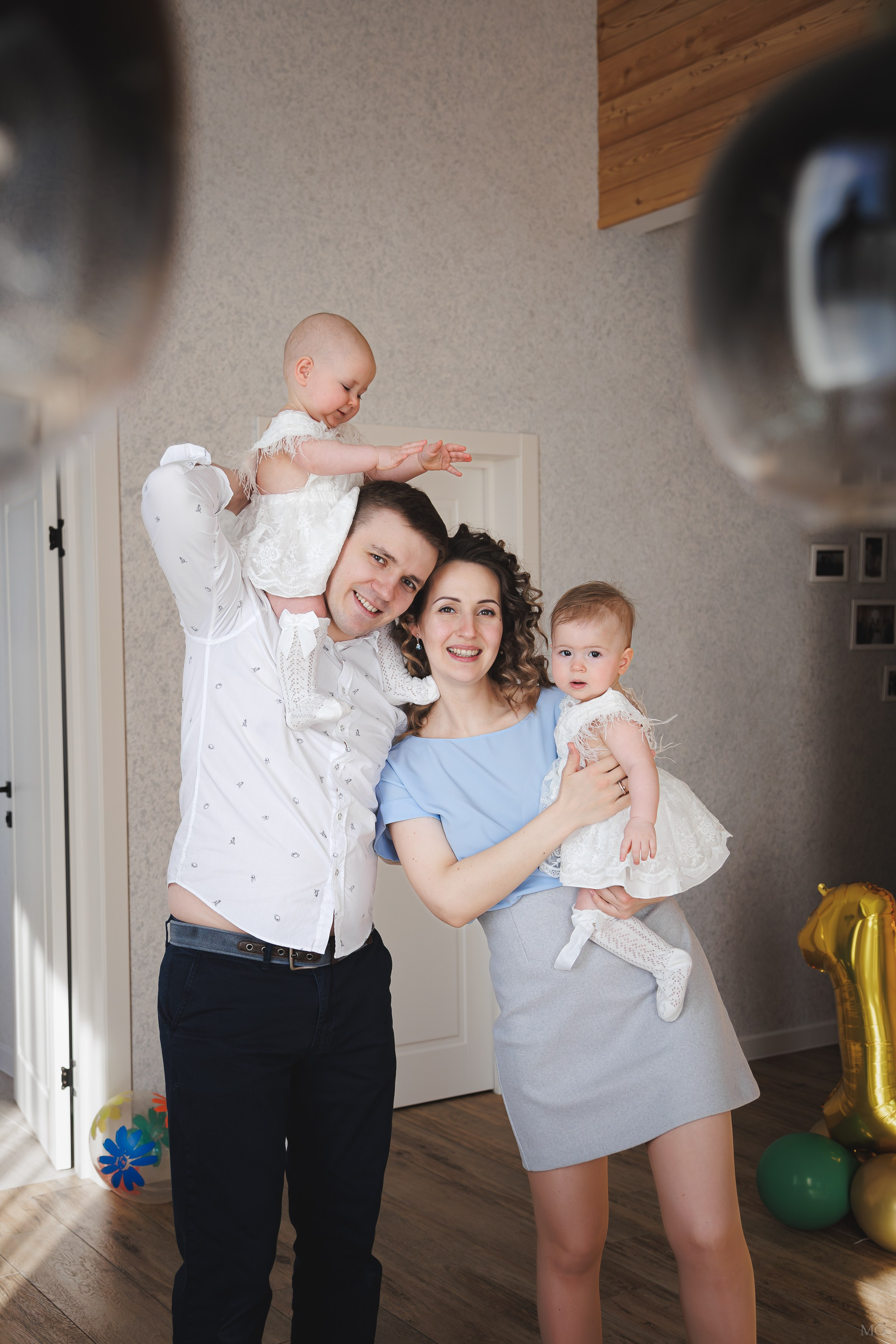 Годовасия. Маша Гонтарь Семейный домашний репортажный фотограф в Санкт-Петербурге