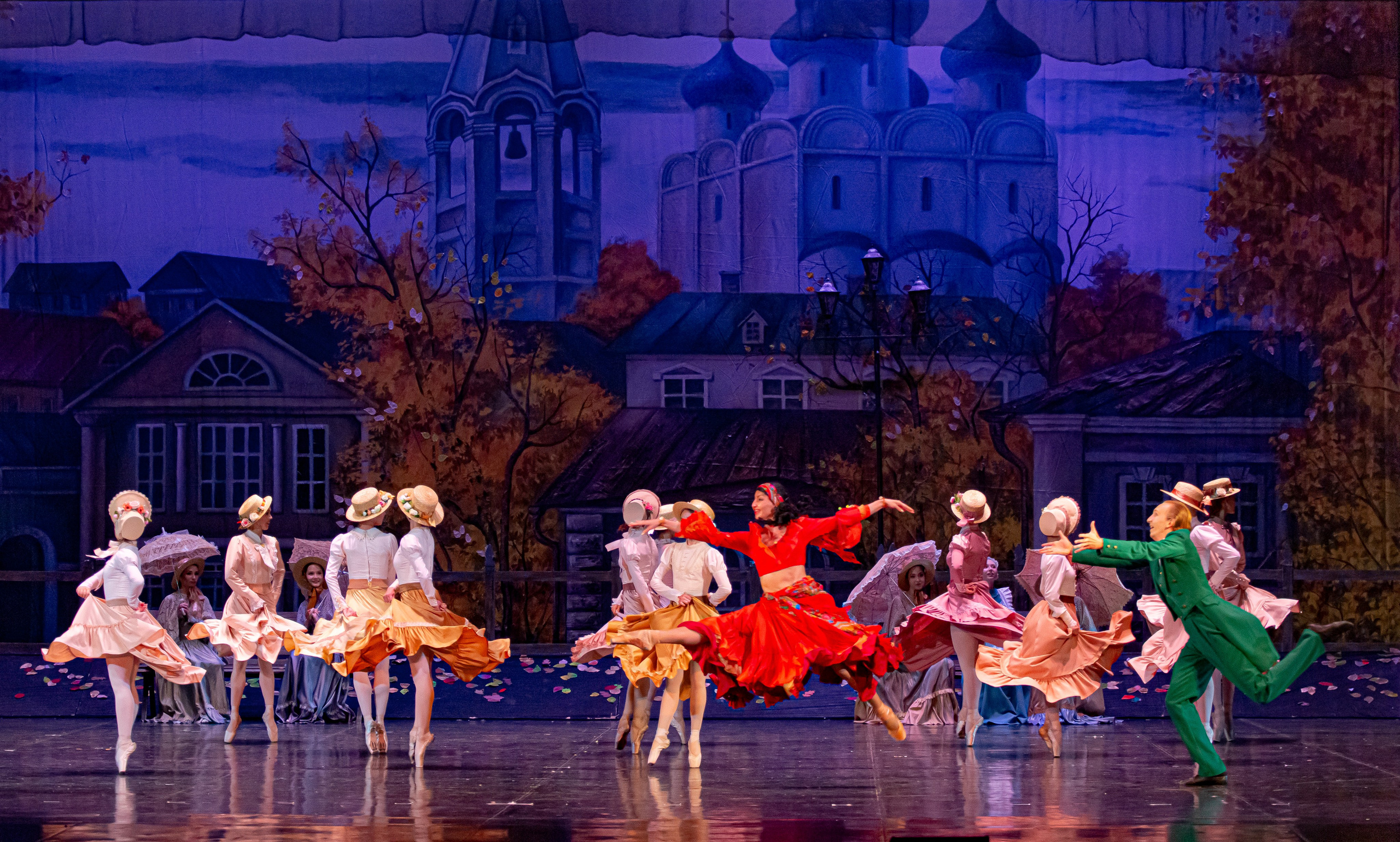 Анюта — спектакль — премьера на сцене Зимнего театра Марийского театра оперы и балета. Фотограф в Сочи Юрий Шептаев