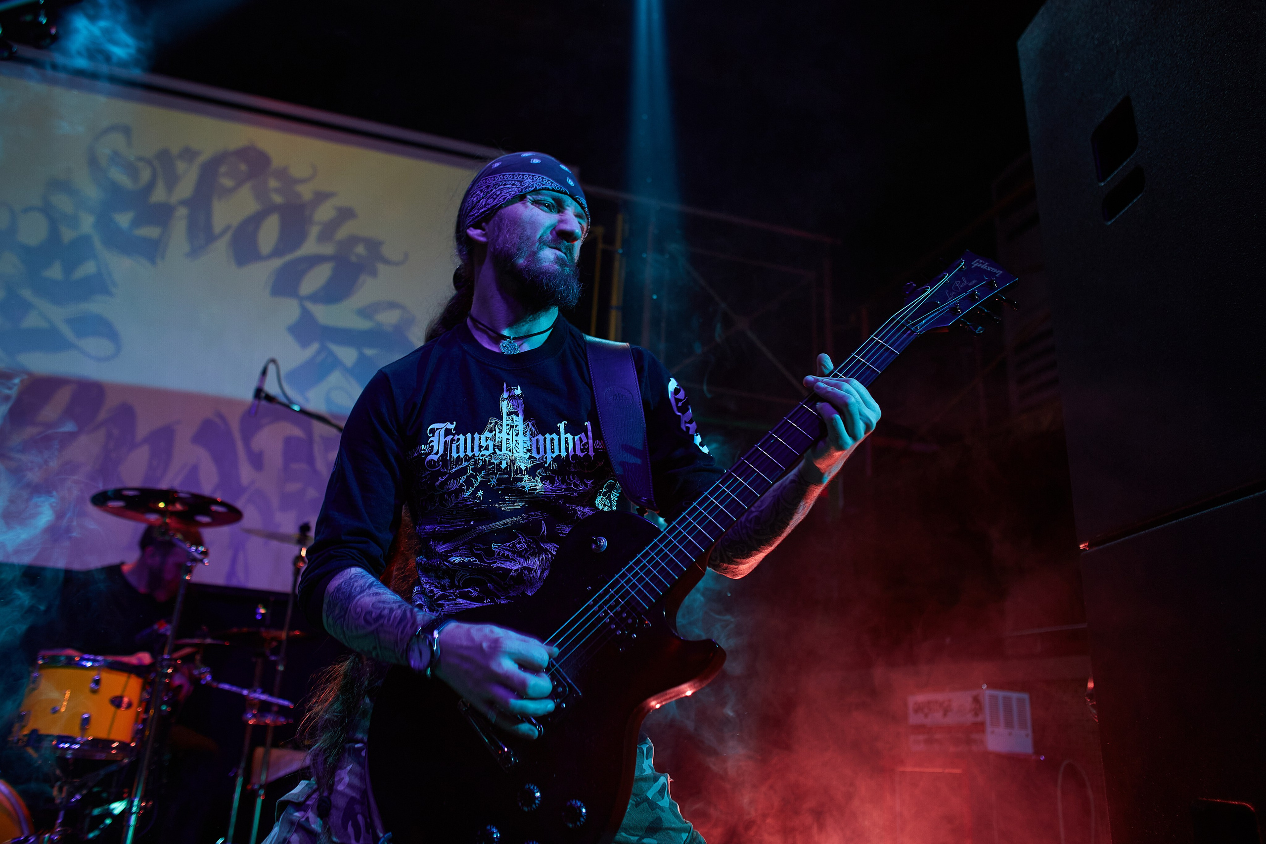 2023-11-03. Abysslooker