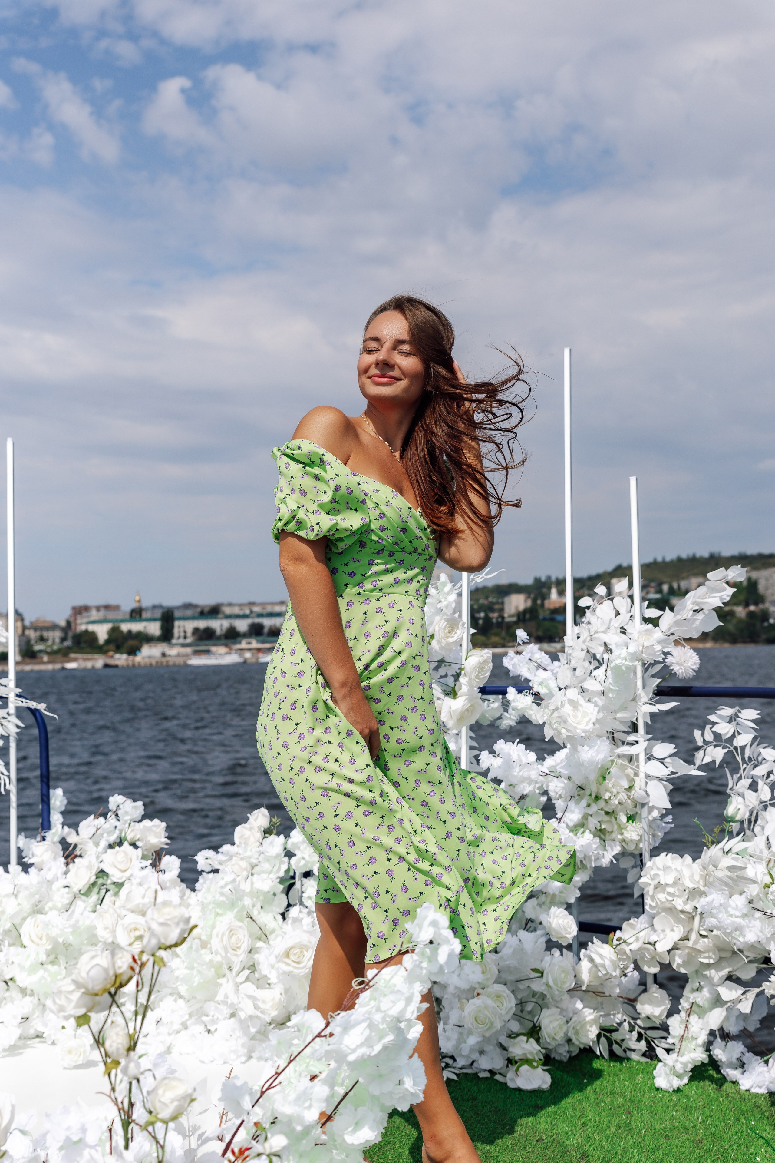 Александра и Геннадий. Яхта. Свадебный фотограф в Саратове