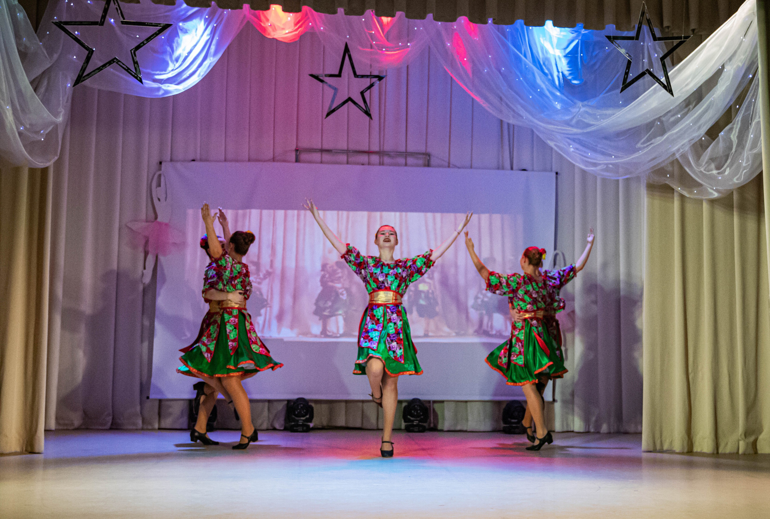 «Конфетти» Юбилейный концерт «Твори Добро». Фотограф Дарья Маташкова