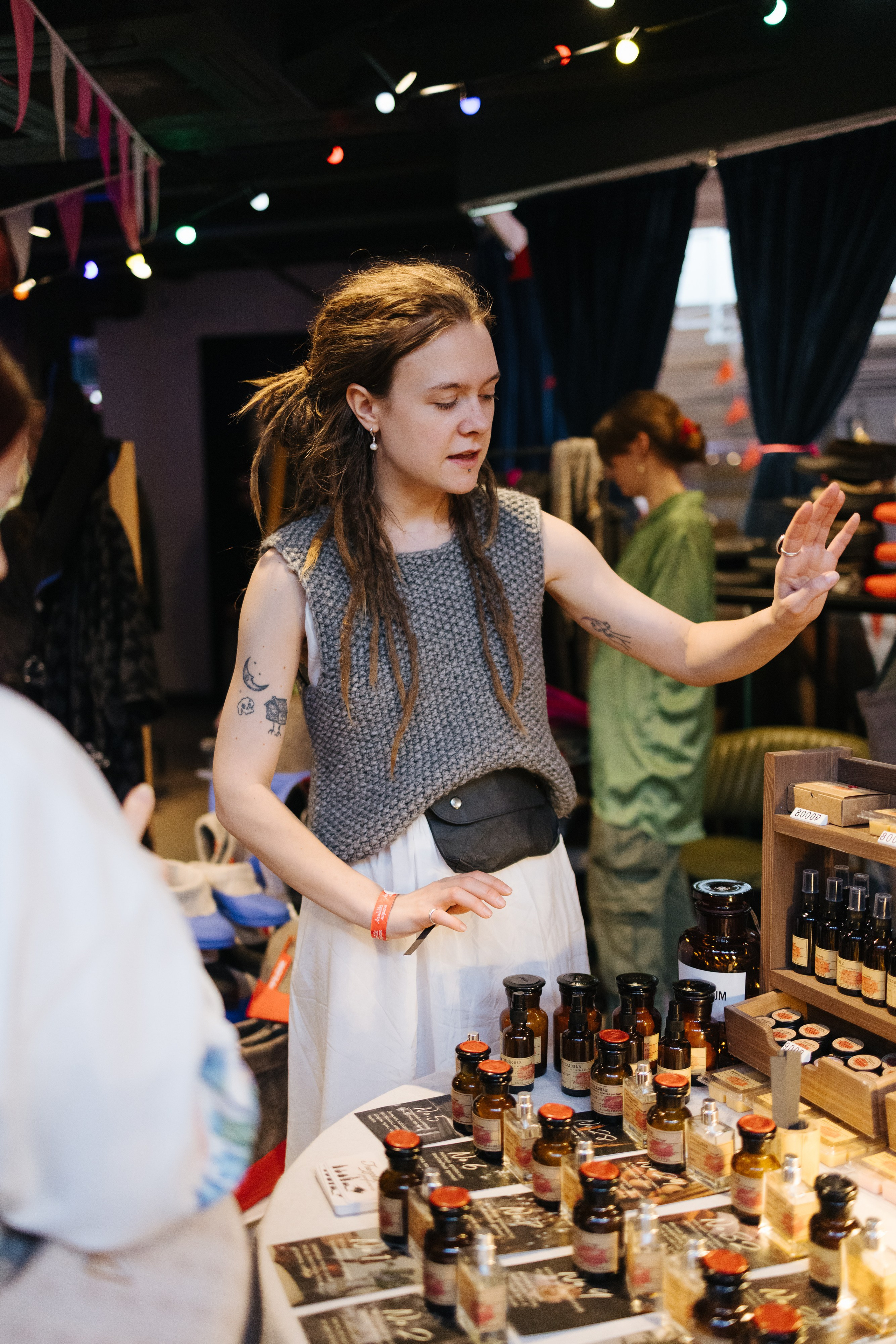 7–8 марта 2025 в пространстве «Три вокзала. Депо» / День 2 / фото Валерий Белобеев. Фотоотчеты «Ламбада-маркета»