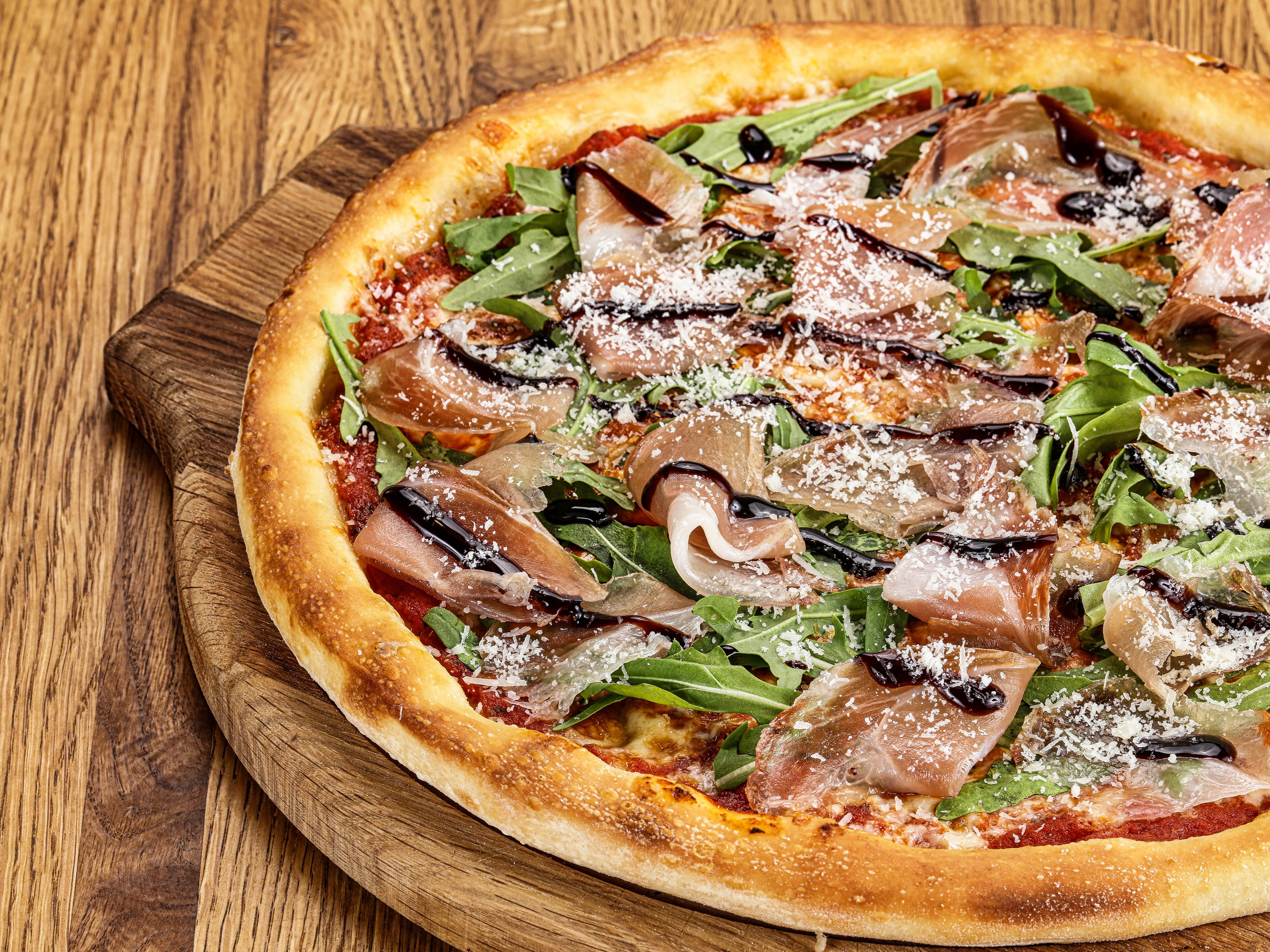 Фотосъемка пиццы. Заказ по тел.: +7 (906) 006-90-22. Фуд-фотограф Андрей Старостин — съемка еды в Москве. 9000 руб. в час