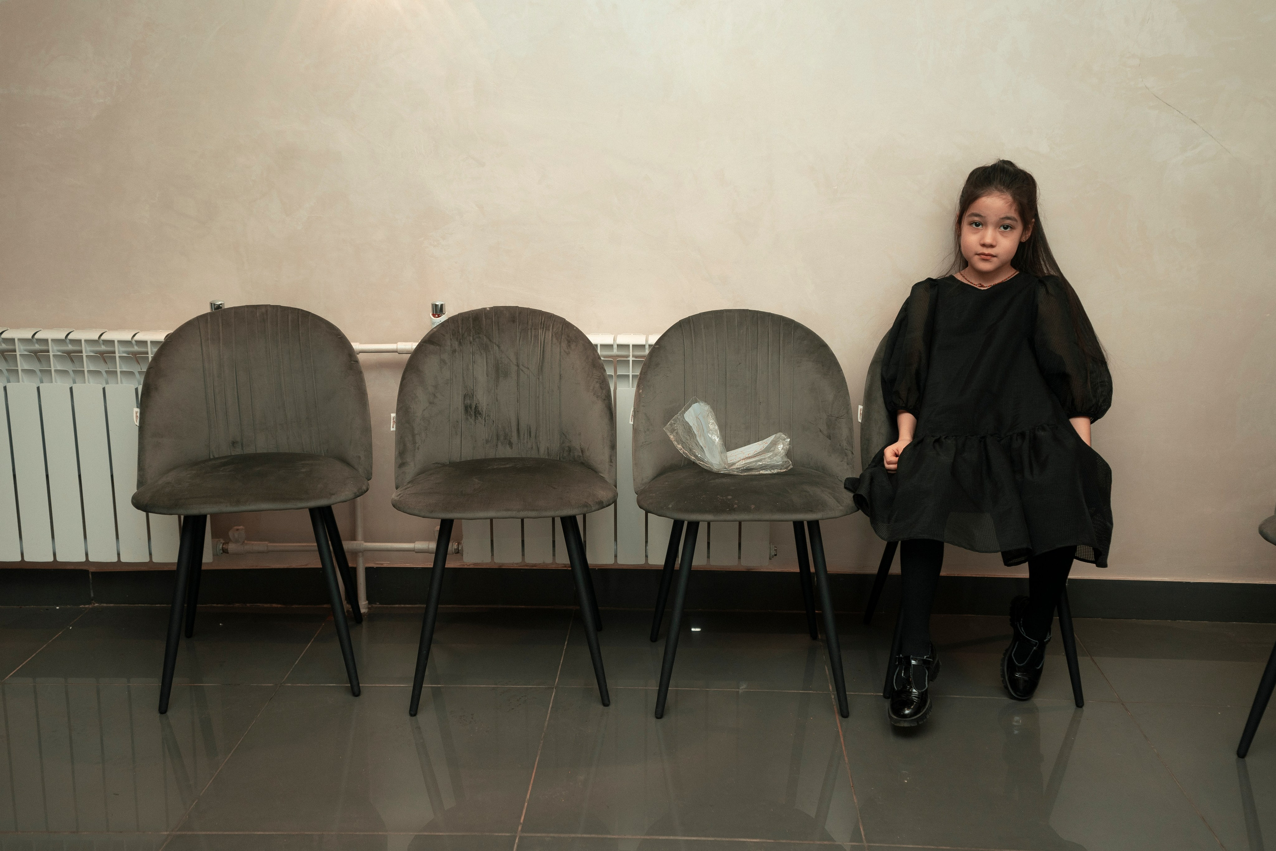 Свадебные фотографии из отеля Чингисхан города Улан-Удэ Алексея и Оюны. Фотограф в Улан-Удэ. Свадебный фотограф в Улан-Удэ