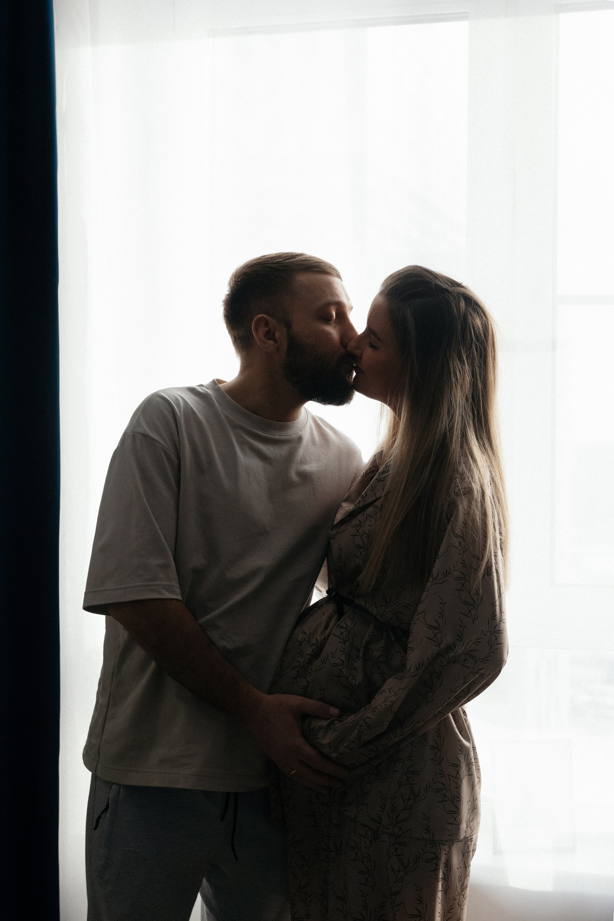 Семейная домашняя фотосессия беременности. Свадебный фотограф в Москве Полина Лелетко