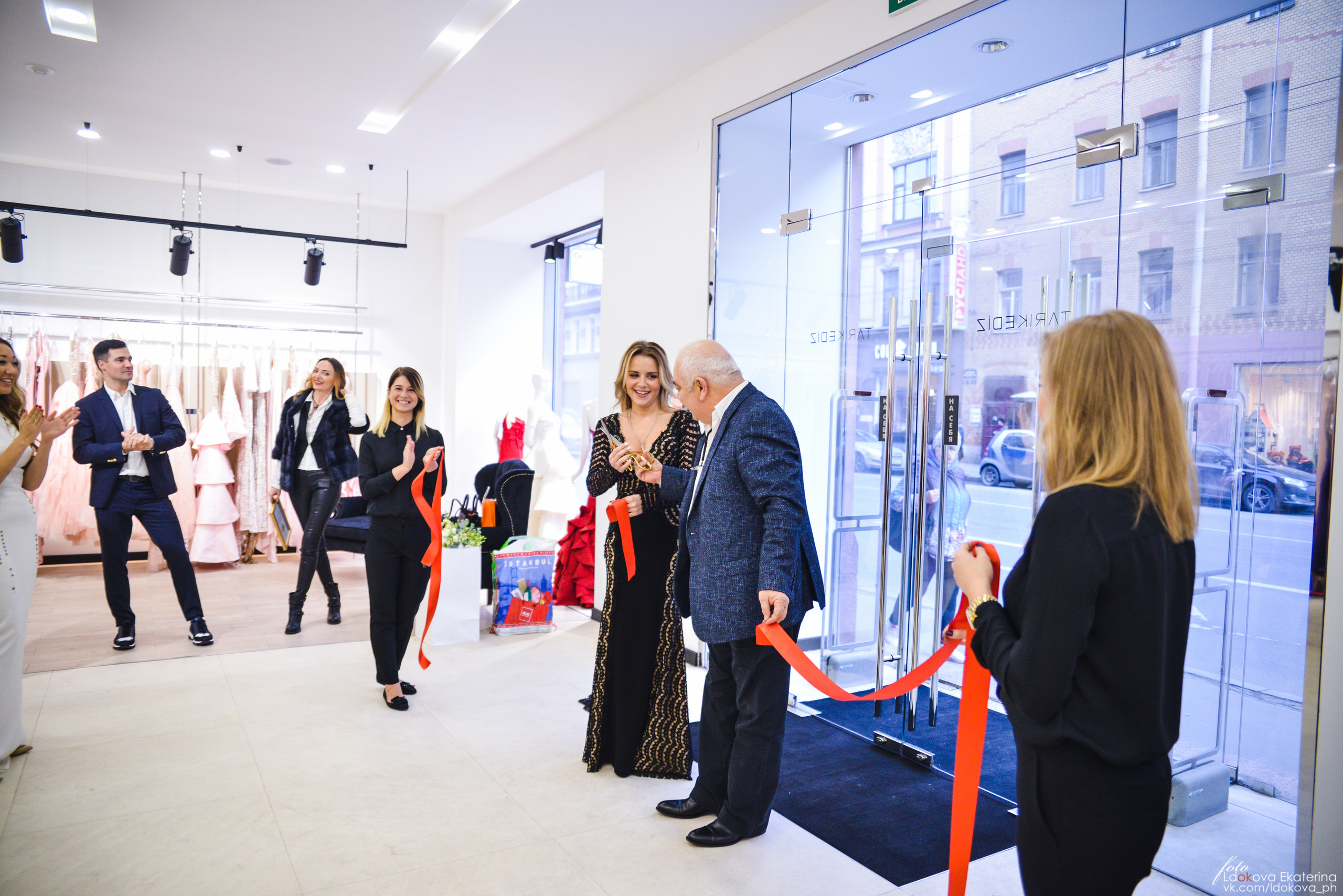 Открытие магазина TARIK EDIZ. Семейный фотограф в Санкт-Петербурге Льдокова Екатерина