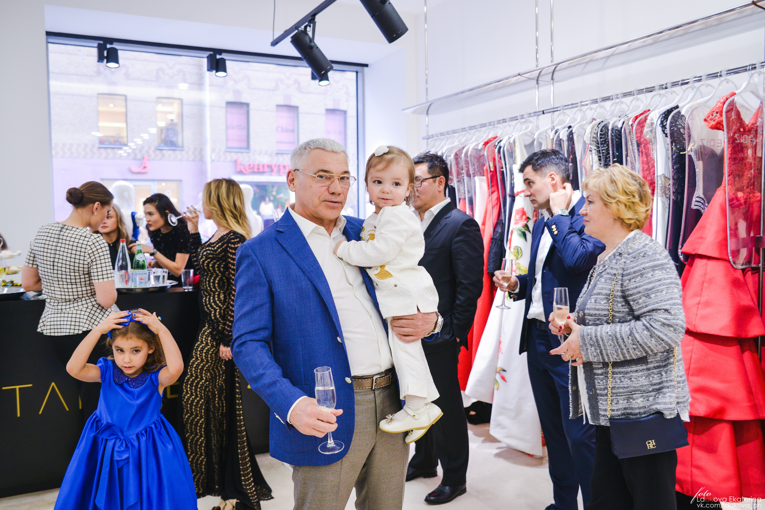 Открытие магазина TARIK EDIZ. Семейный фотограф в Санкт-Петербурге Льдокова Екатерина
