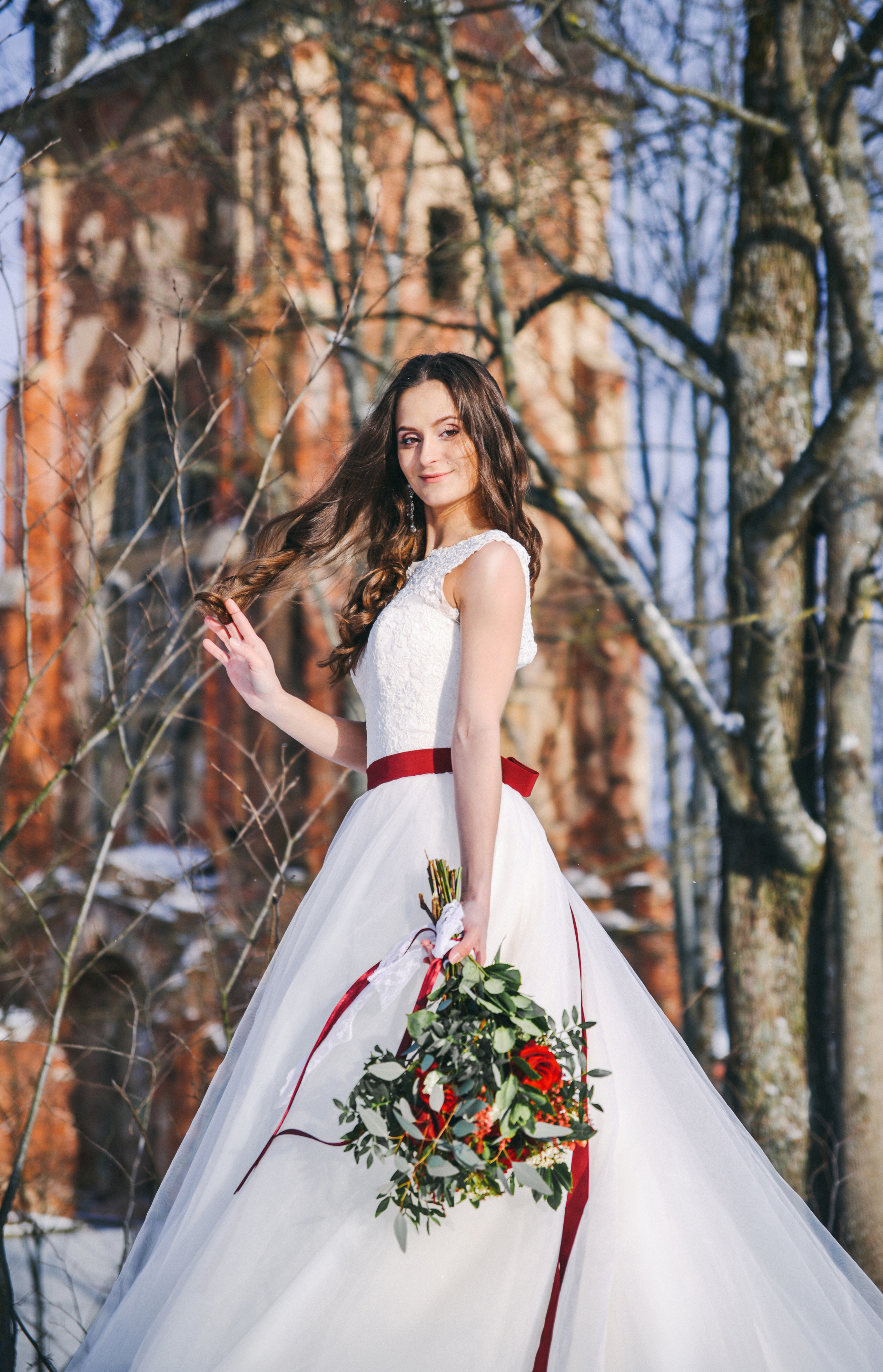 Свадебная прогулка в зимнем парке. Семейный фотограф в Санкт-Петербурге Льдокова Екатерина