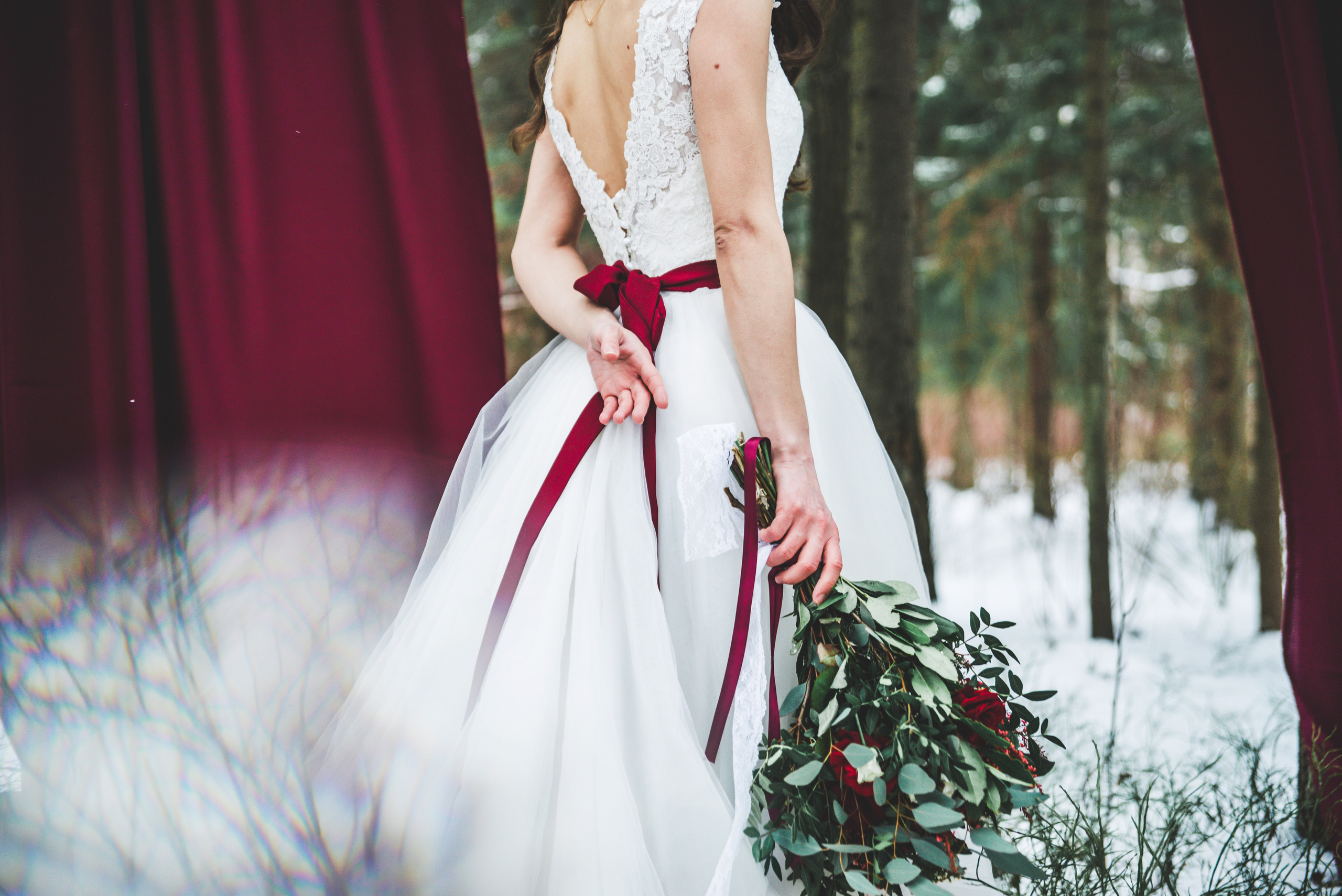Свадебная прогулка в зимнем парке. Семейный фотограф в Санкт-Петербурге Льдокова Екатерина