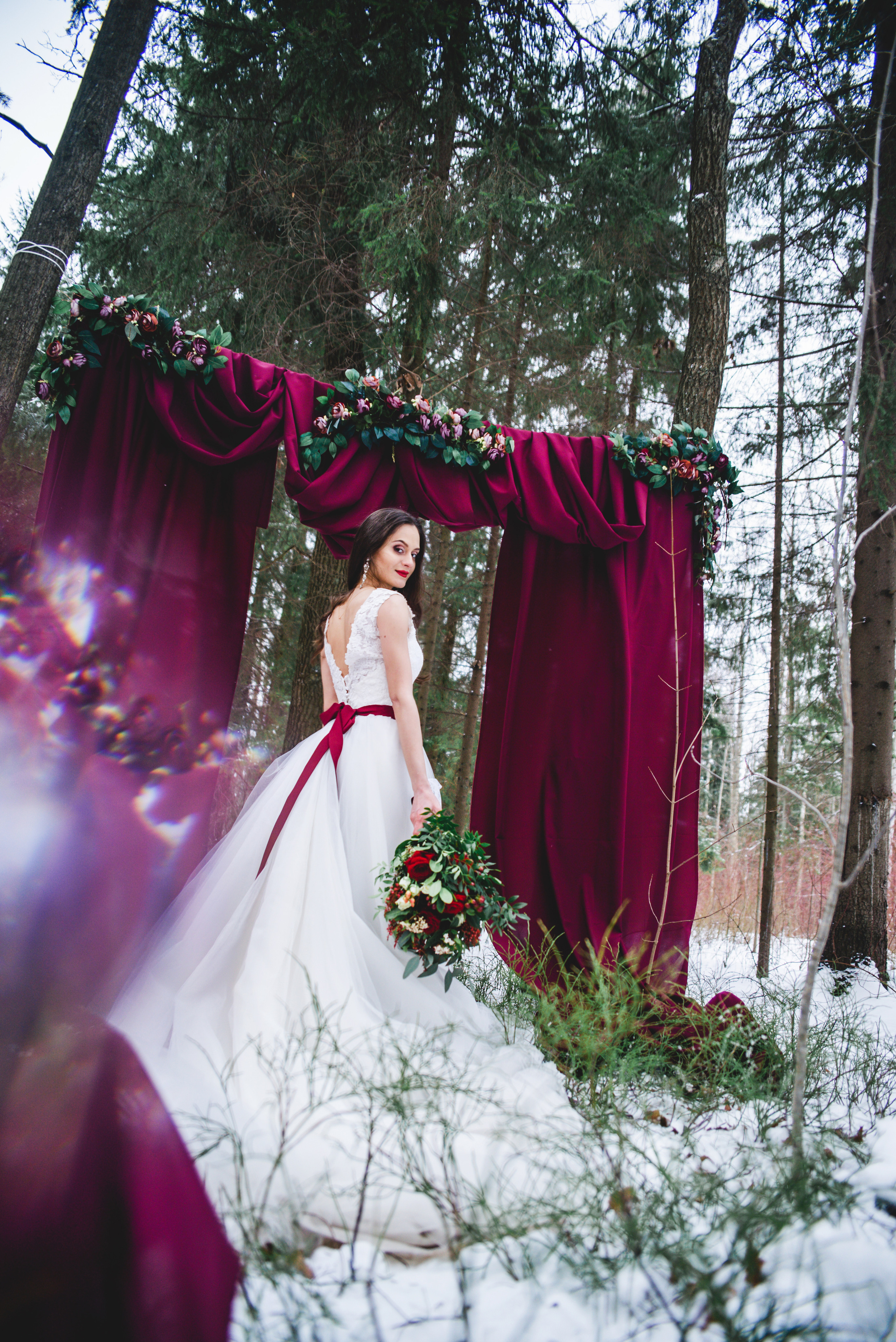 Свадебная прогулка в зимнем парке. Семейный фотограф в Санкт-Петербурге Льдокова Екатерина