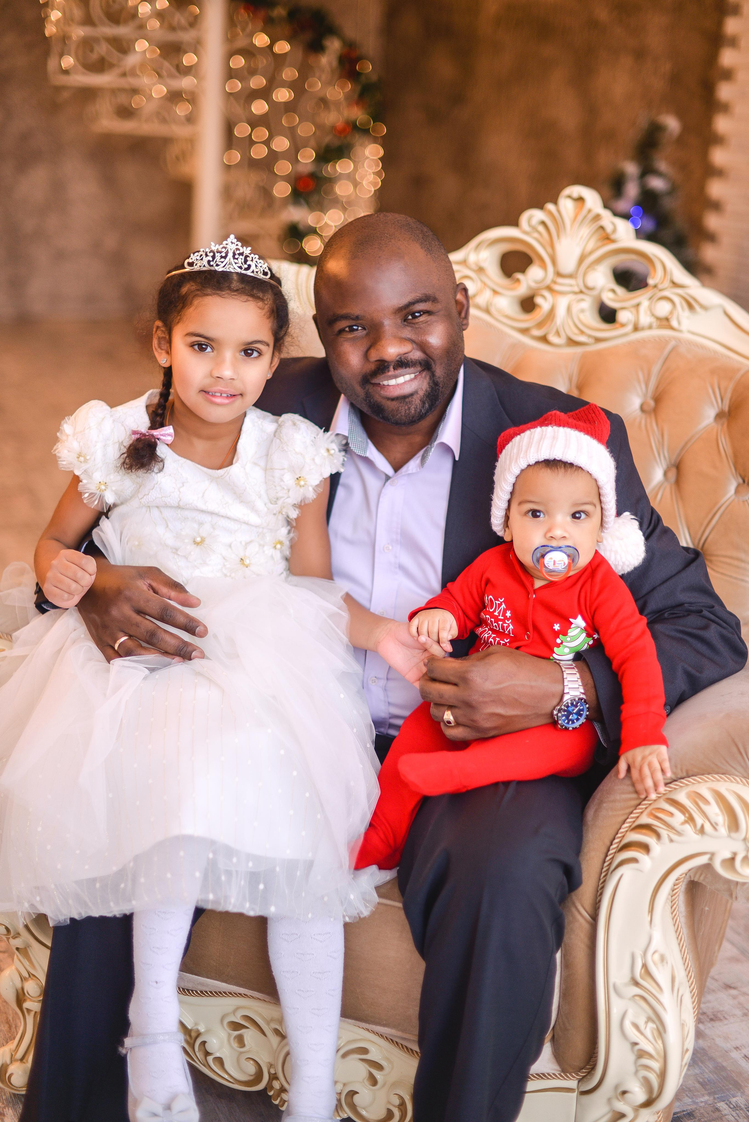 Стефан с семьёй. Семейный фотограф в Санкт-Петербурге Льдокова Екатерина