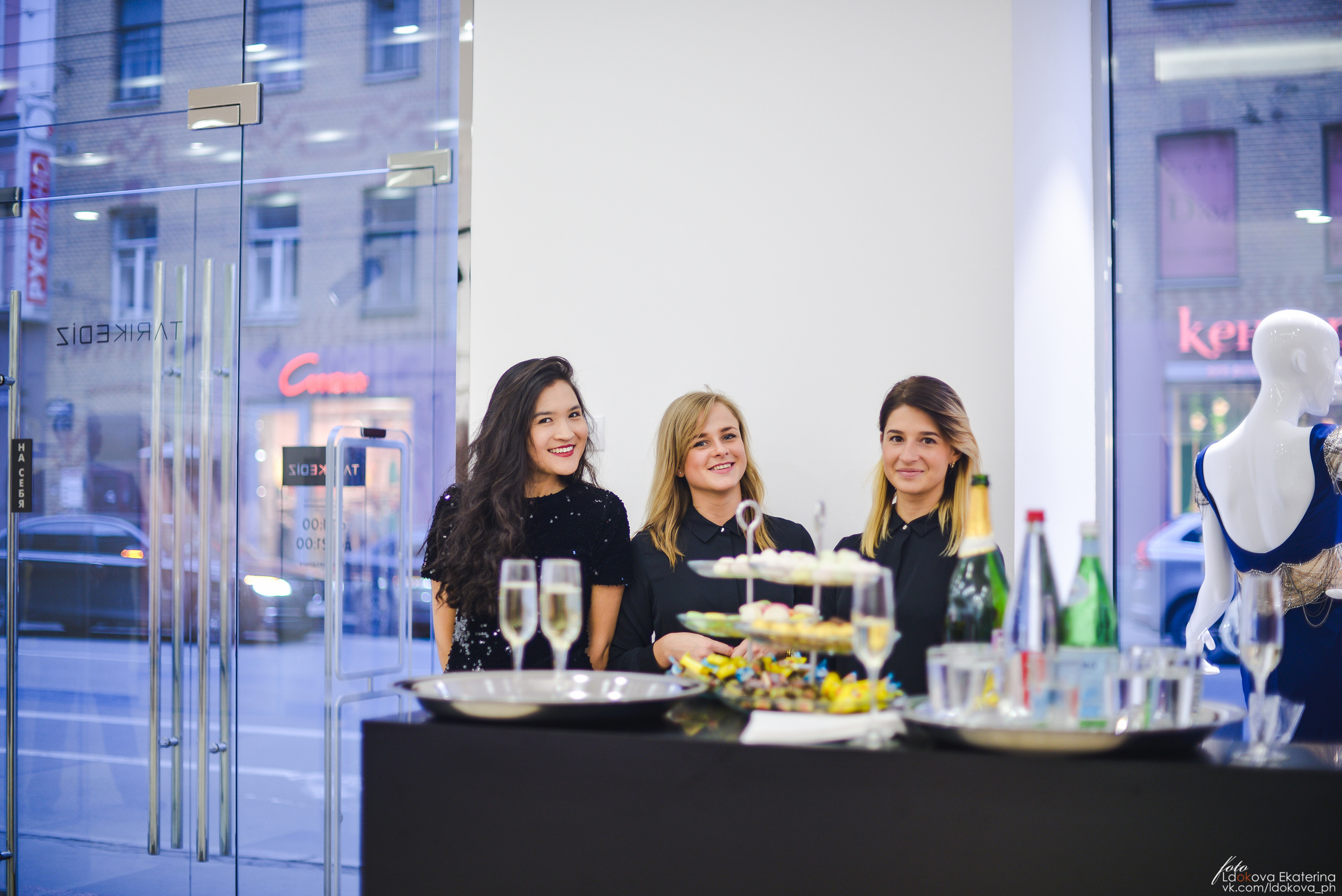 Открытие магазина TARIK EDIZ. Семейный фотограф в Санкт-Петербурге Льдокова Екатерина