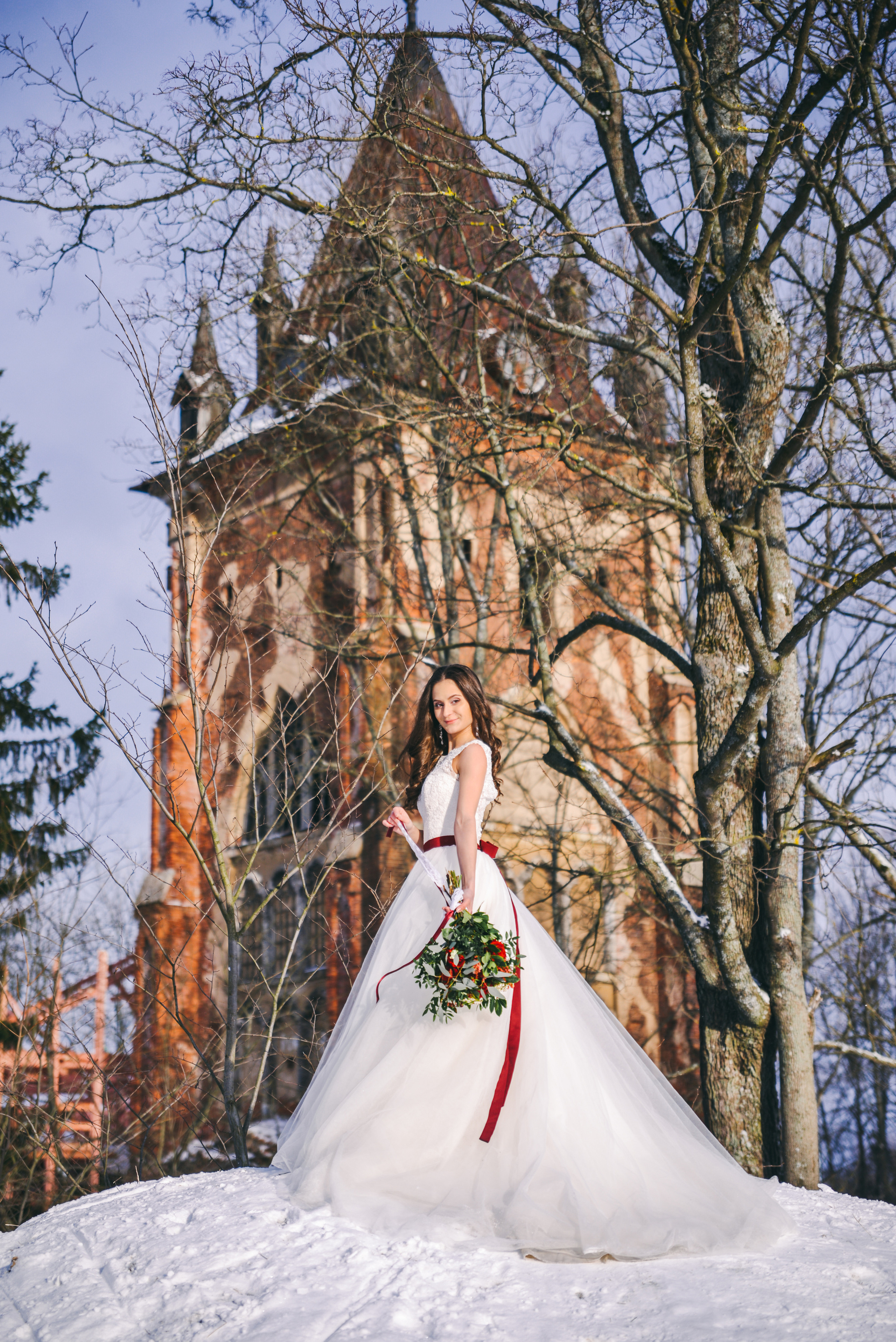 Свадебная прогулка в зимнем парке. Семейный фотограф в Санкт-Петербурге Льдокова Екатерина