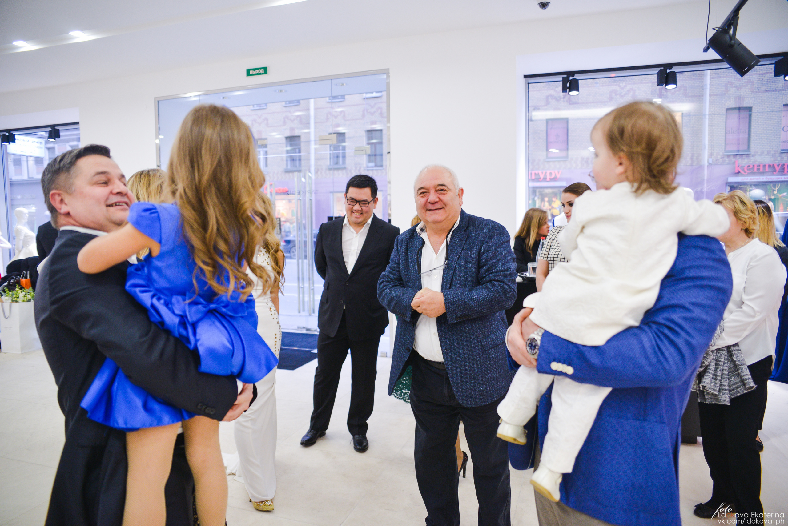 Открытие магазина TARIK EDIZ. Семейный фотограф в Санкт-Петербурге Льдокова Екатерина